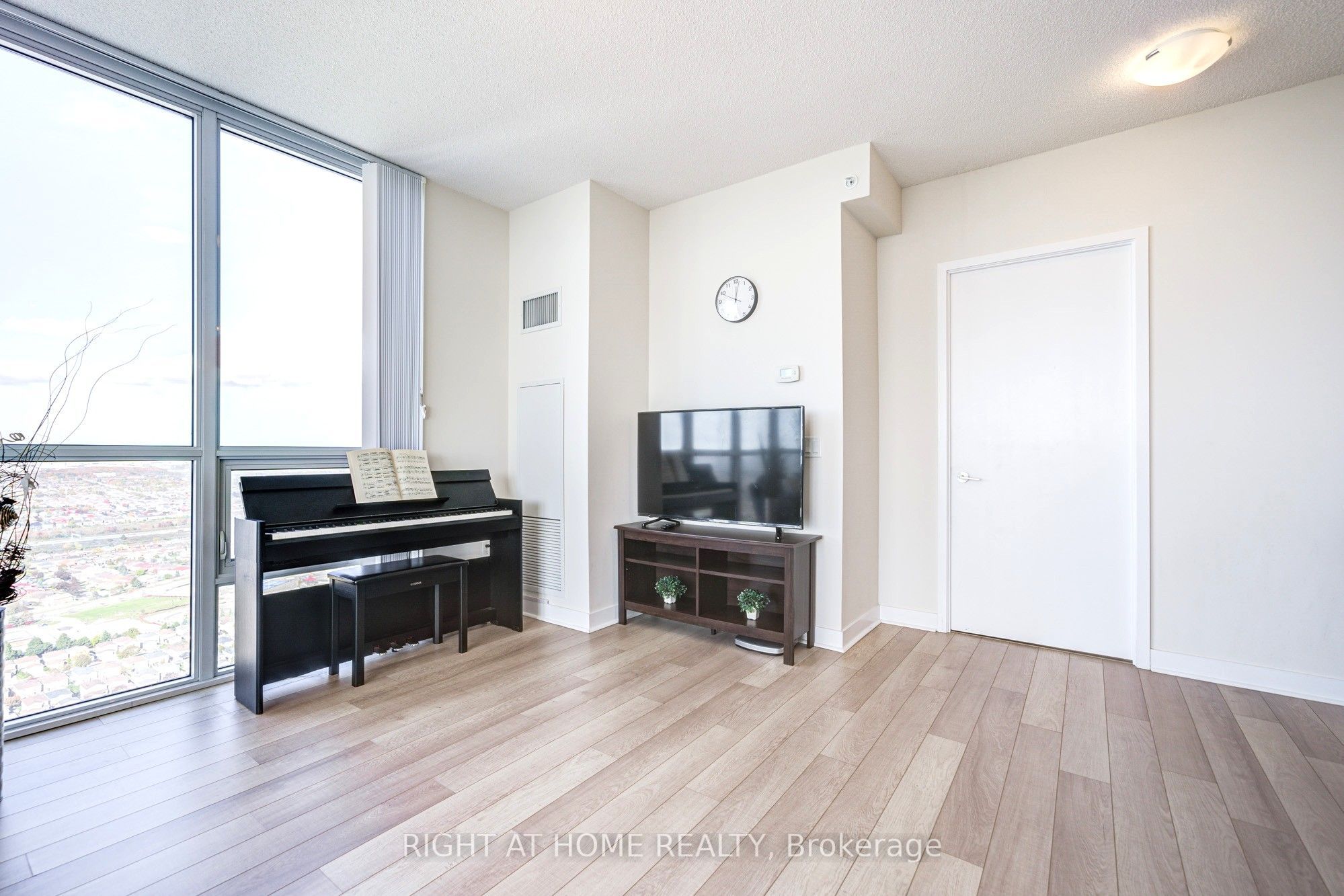 3975 Grand Park Drive 4307 Property Photo 20
