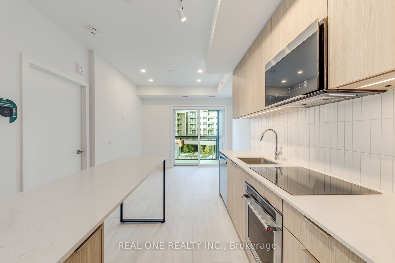 3008 William Cutmore Boulevard 408 Property Photo 14