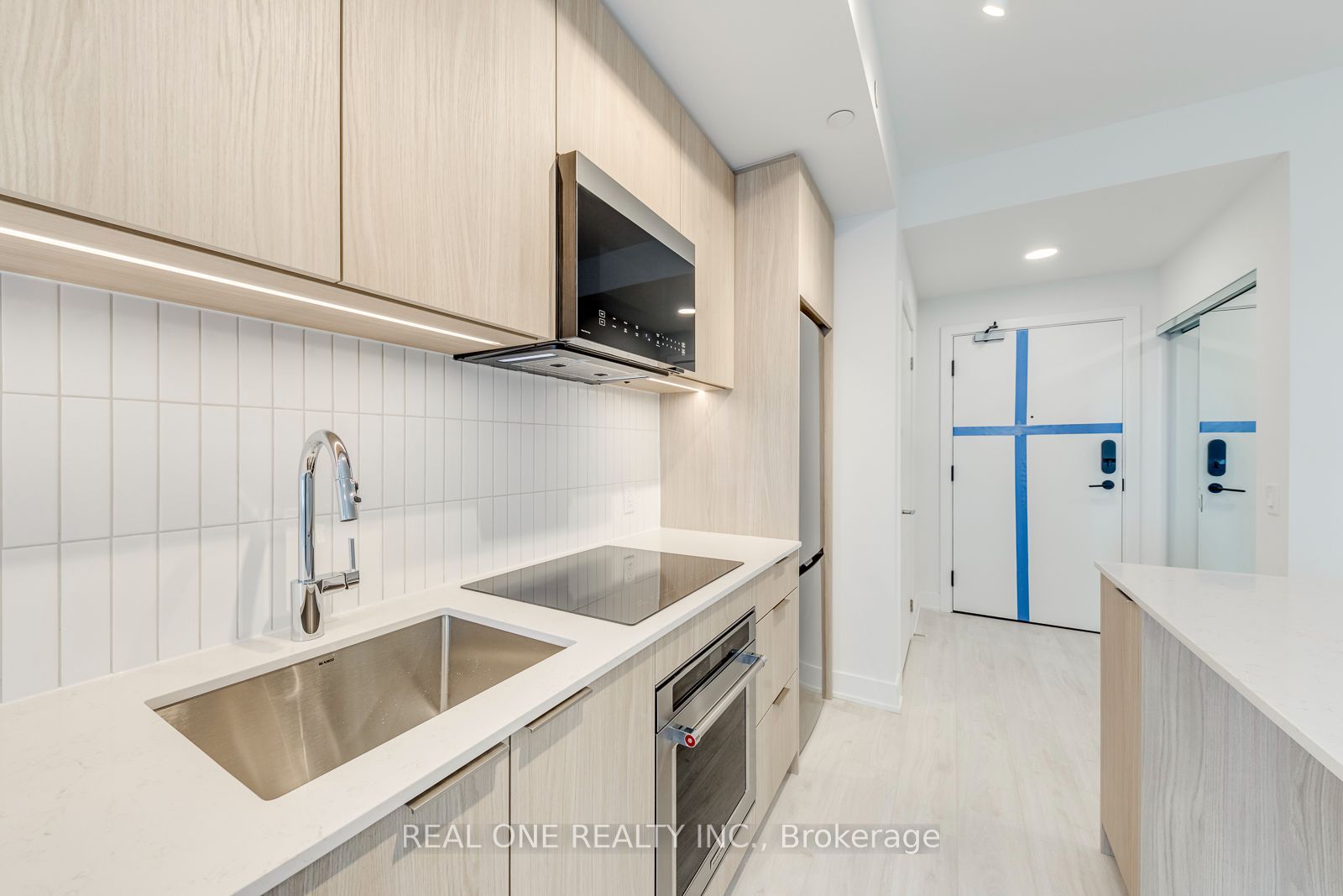 3008 William Cutmore Boulevard 408 Property Photo 18
