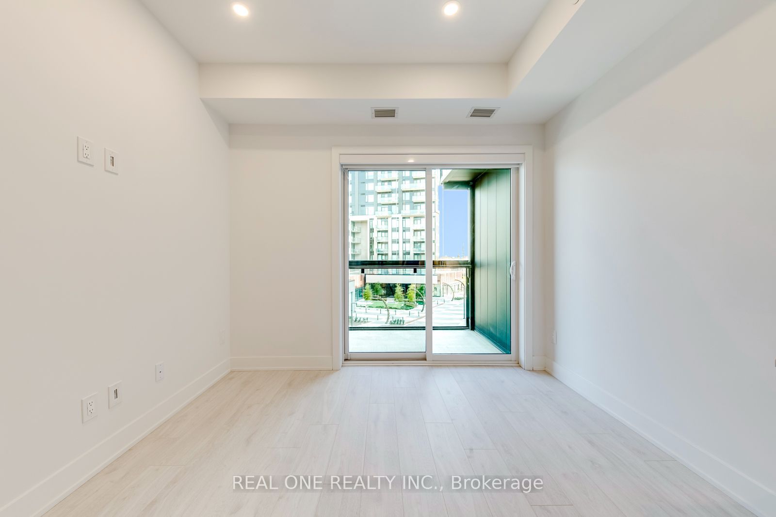 3008 William Cutmore Boulevard 408 Property Photo 19