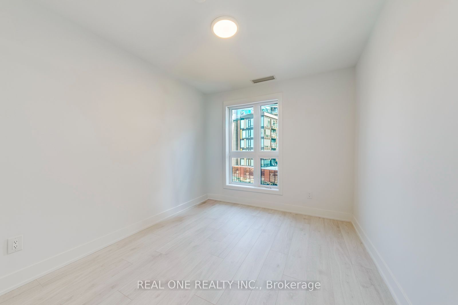 3008 William Cutmore Boulevard 408 Property Photo 23