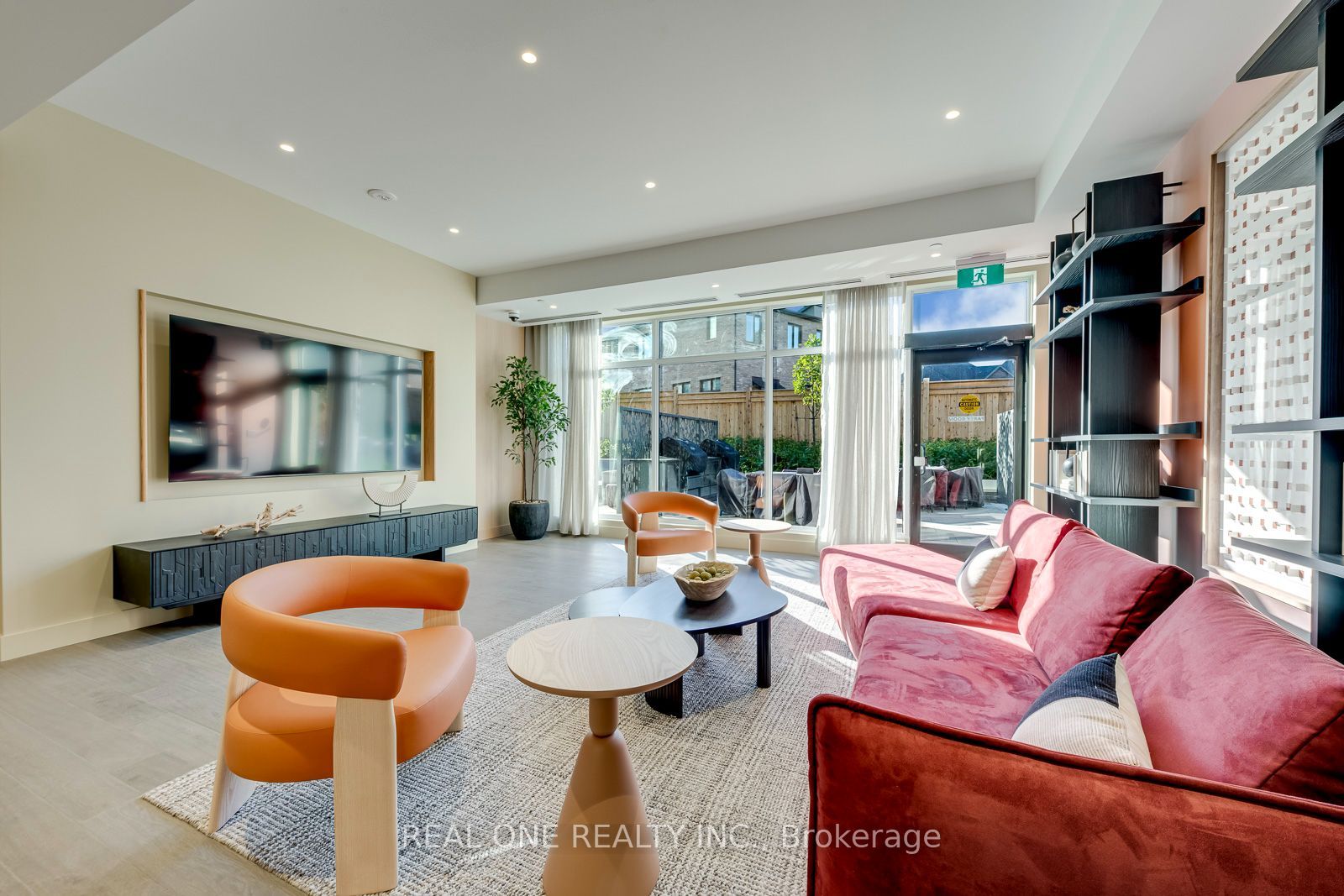 3008 William Cutmore Boulevard 408 Property Photo 38