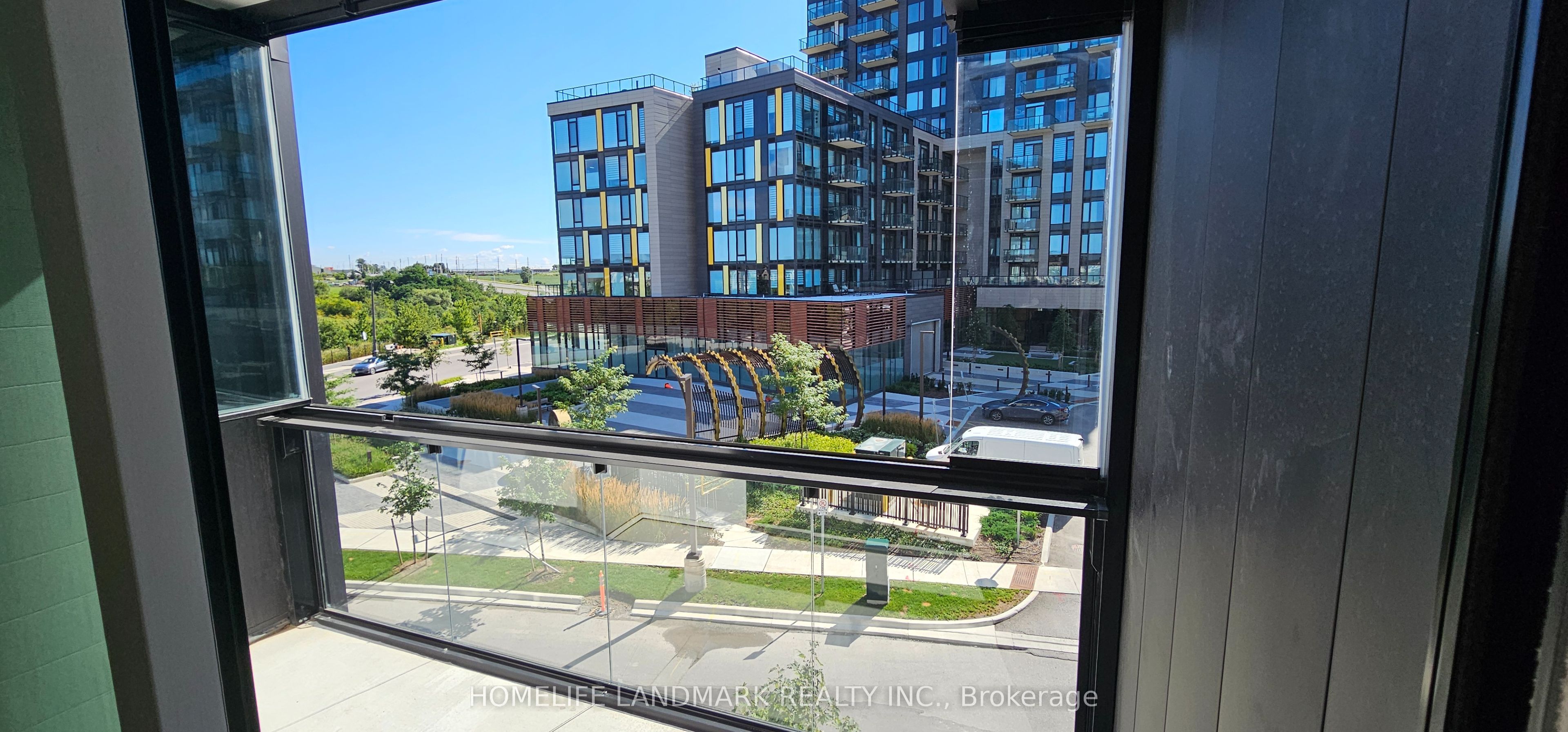 3008 William Cutmore Boulevard Property Photo 2