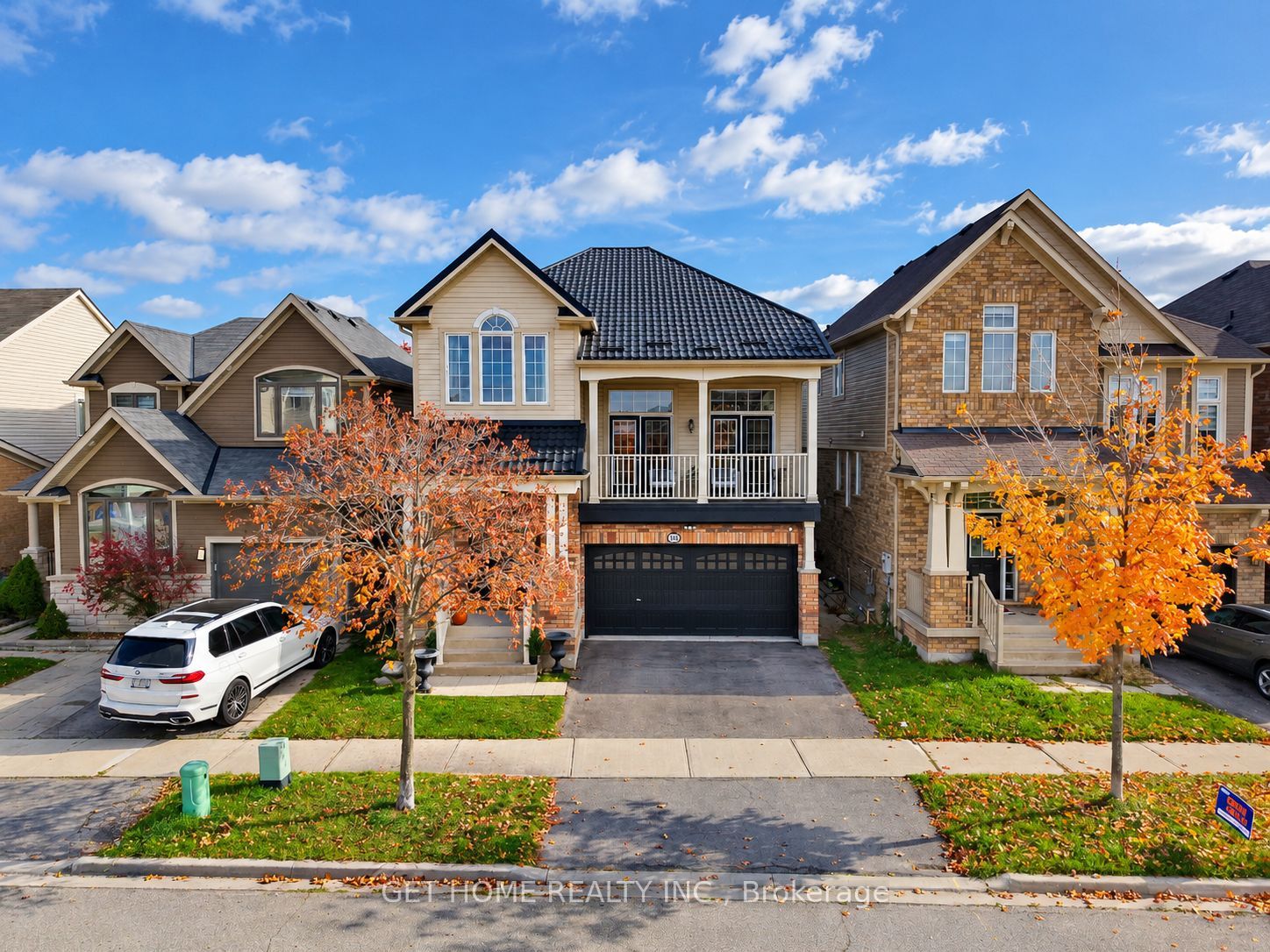 254 Schreyer Crescent Property Photo 1