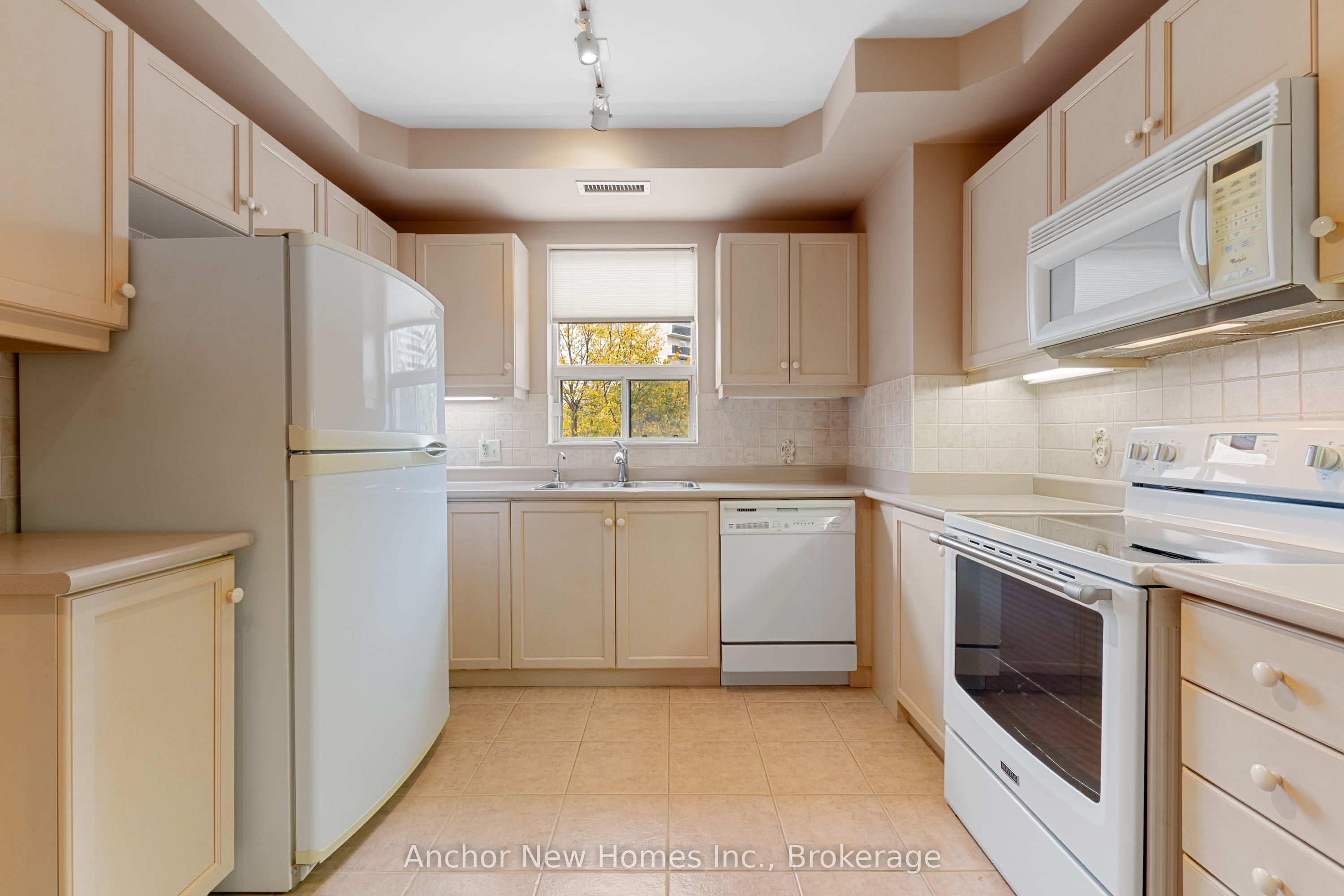2075 Amherst Heights Drive 407 Property Photo 15