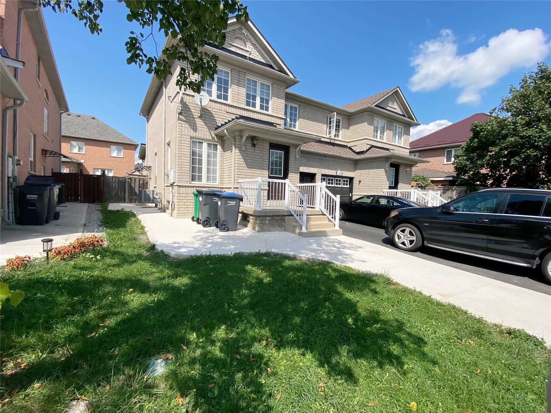 132 Starhill Cres Property Photo 1