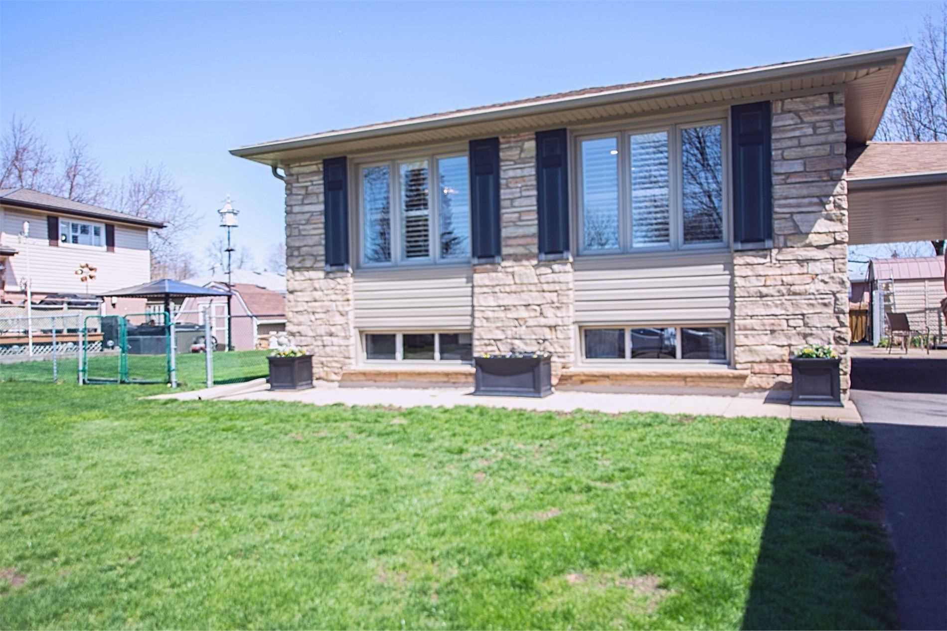 37 Norval Cres Property Photo 1