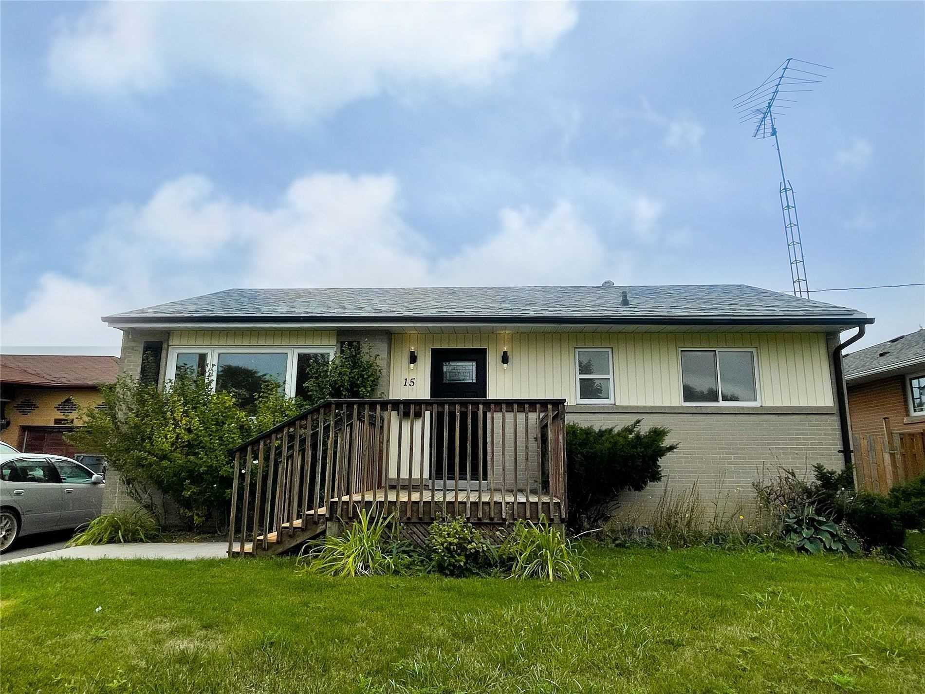 15 Golding Ave Property Photo 1