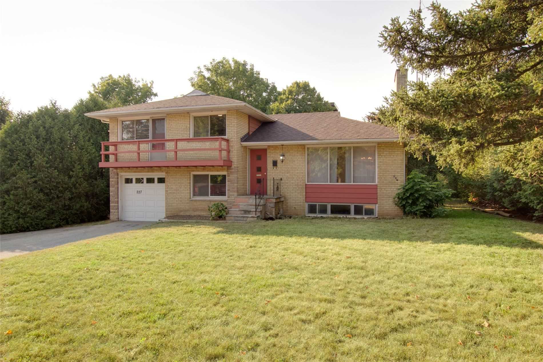 227 W Lakeshore Rd #Main Fl Property Photo 1