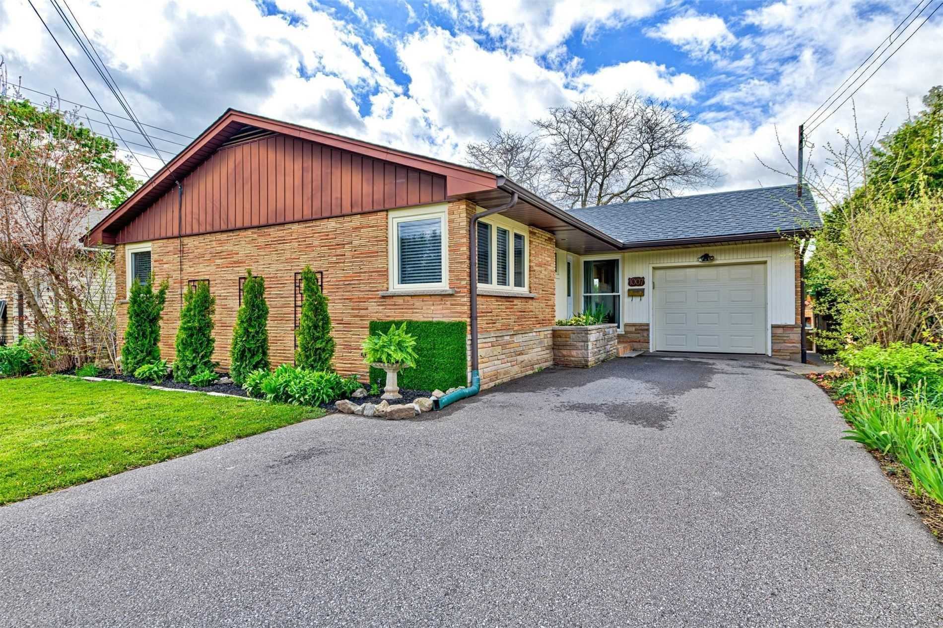 1007 Earl Cres #Bsmt Property Photo 1
