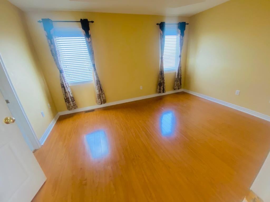 15 Tobermory Cres Property Photo 1