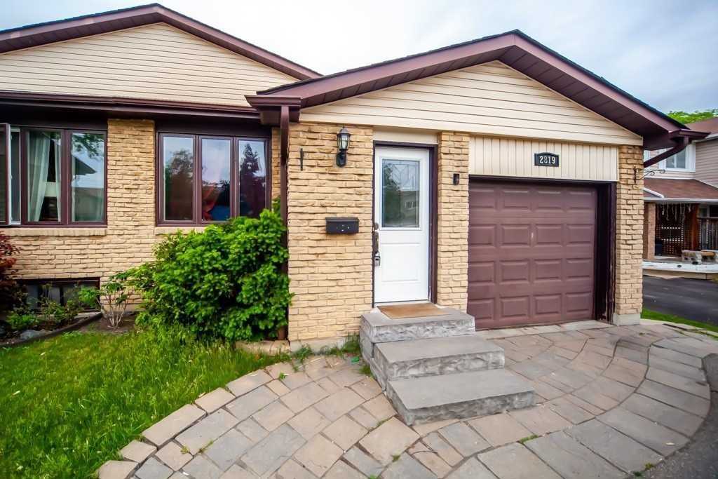 2819 Bucklepost Cres #Upper Property Photo 1
