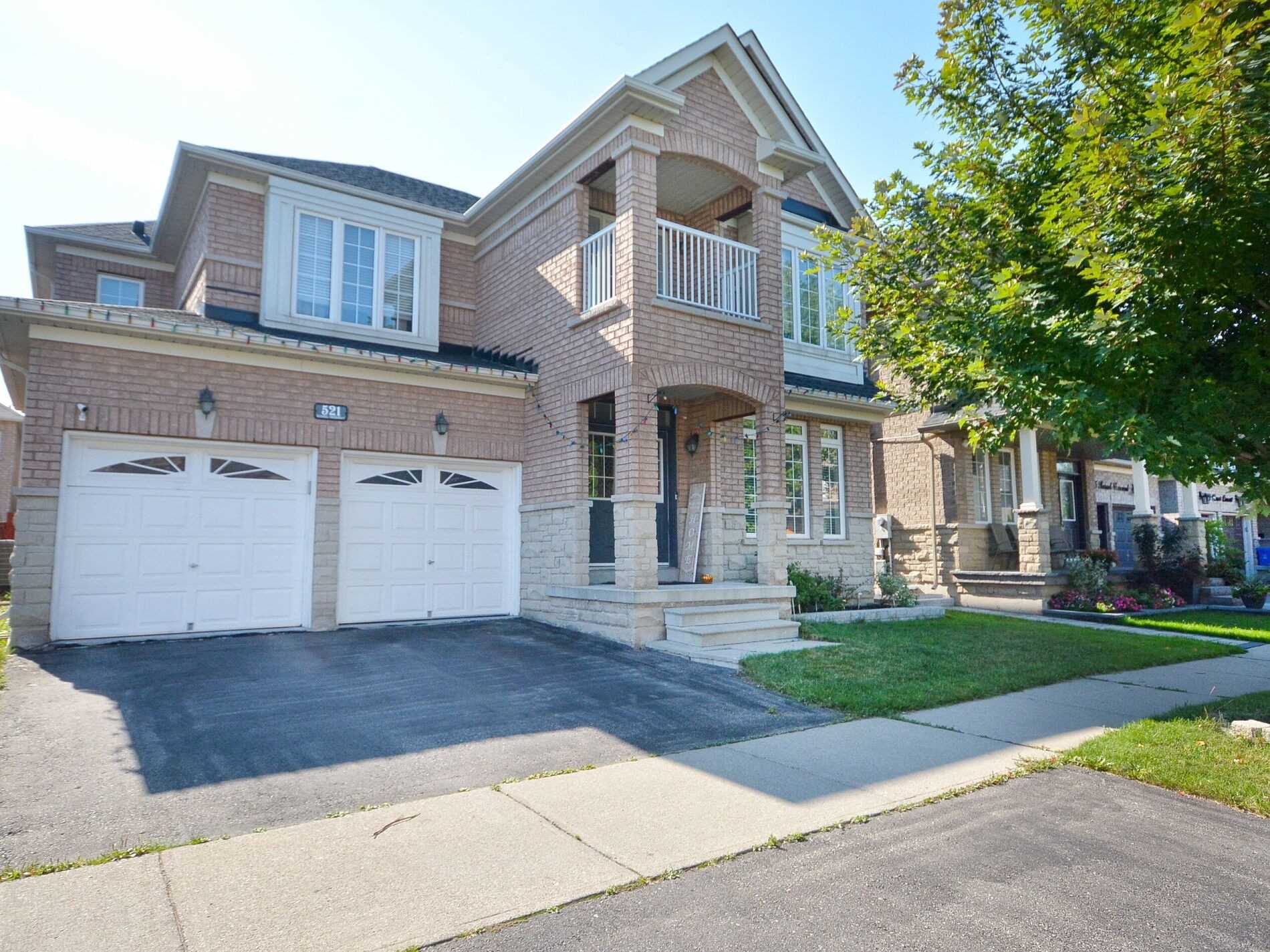 521 Bussel Cres Property Photo 1