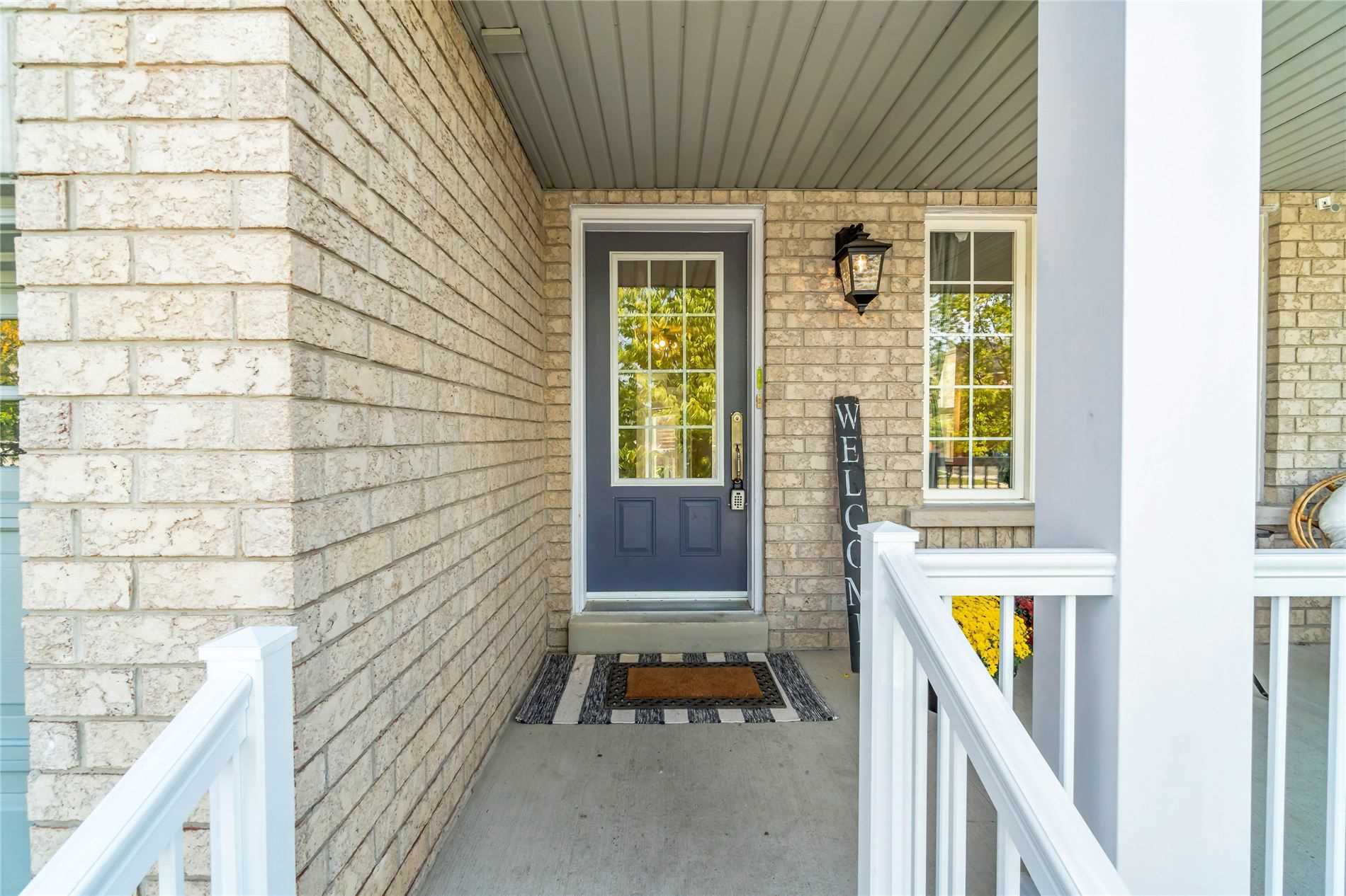 64 Milfoil St Property Photo 2