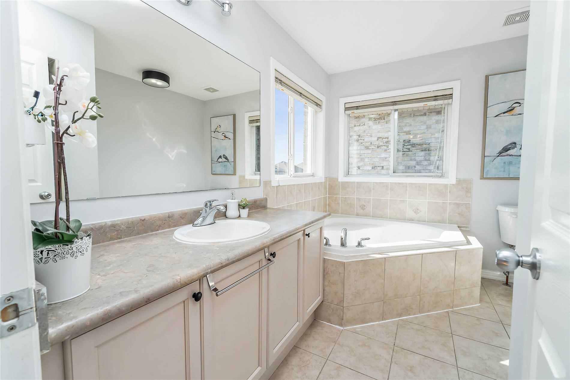 64 Milfoil St Property Photo 15