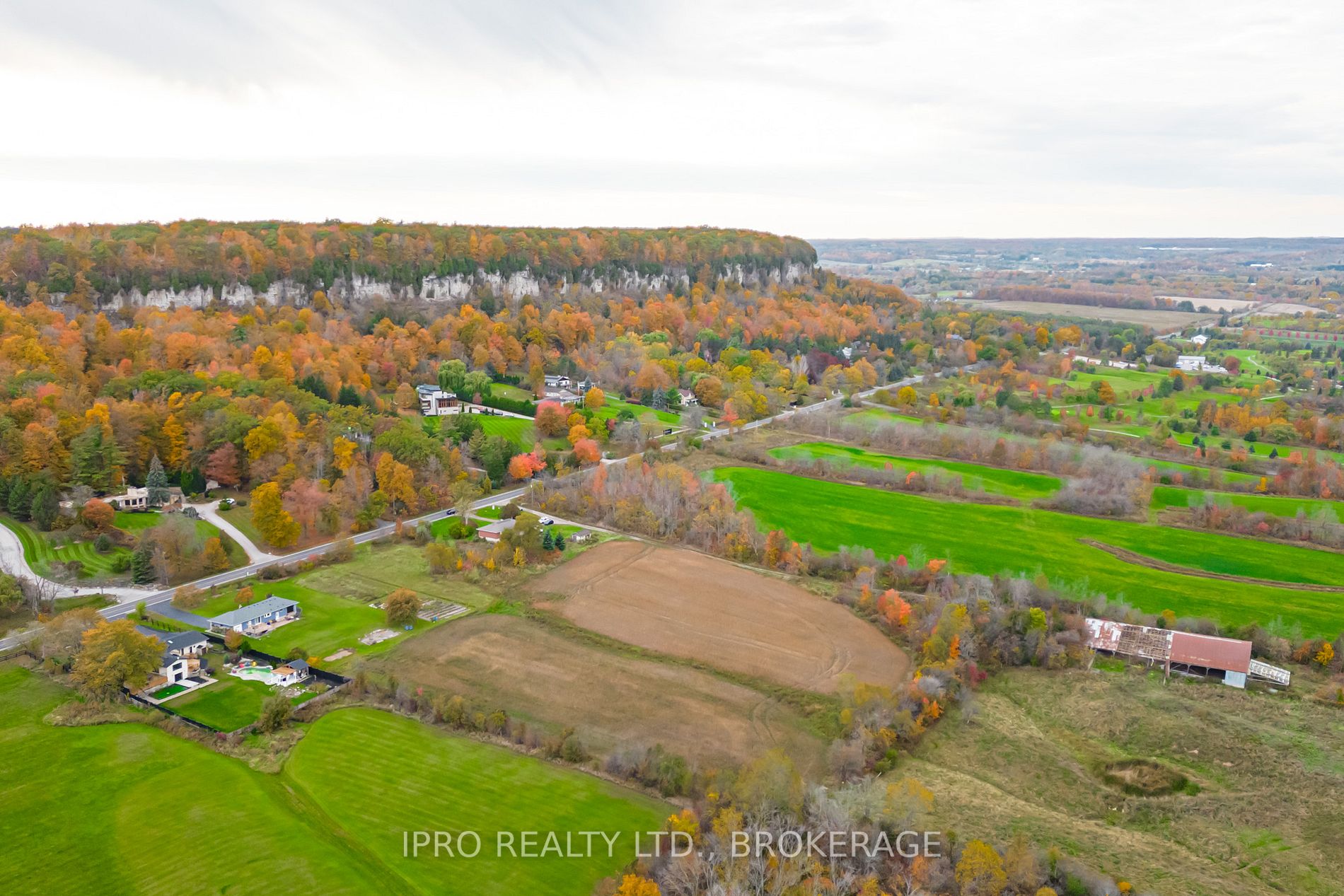 5147 Walkers Line Property Photo