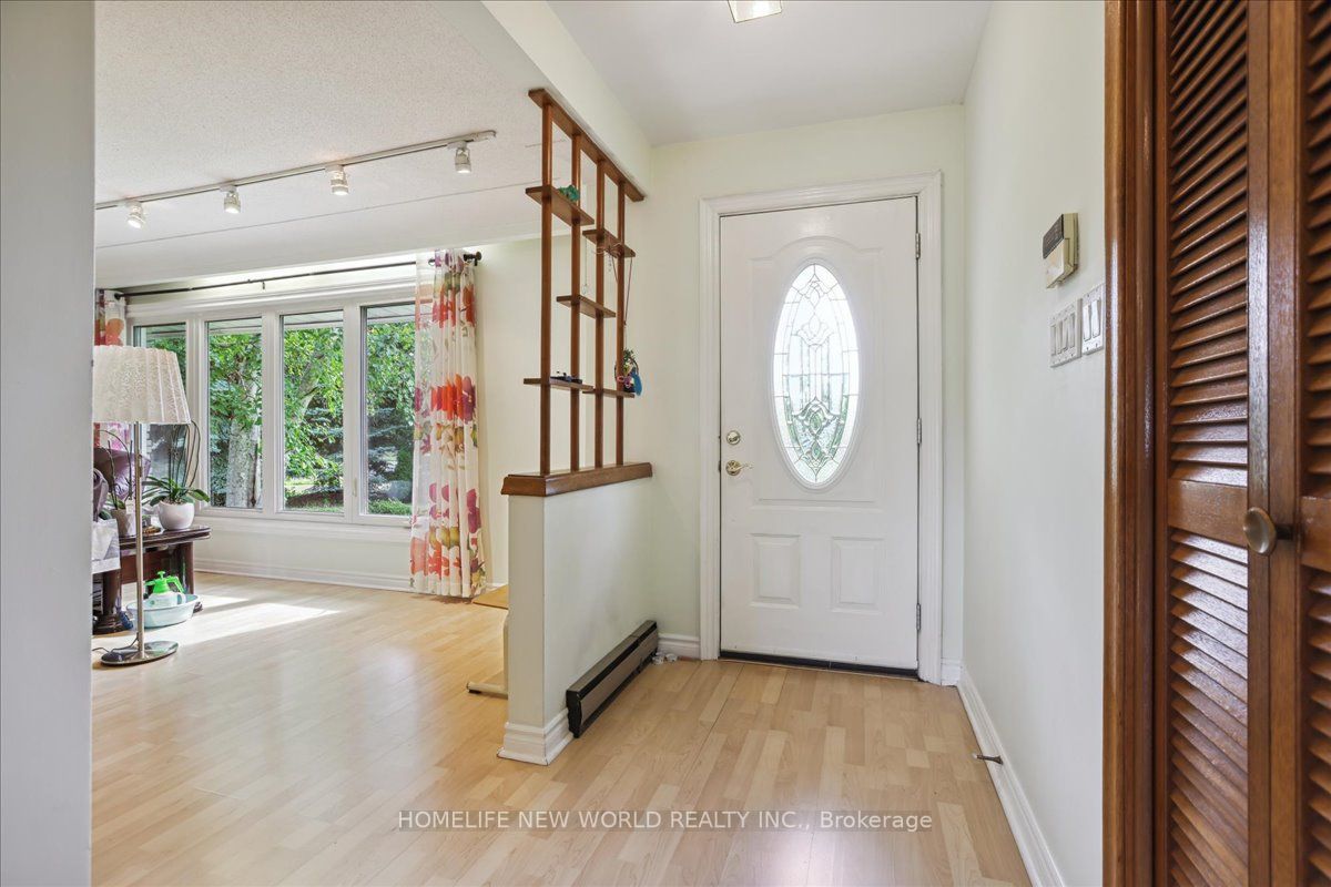 2040 Bronte Rd Property Photo 9