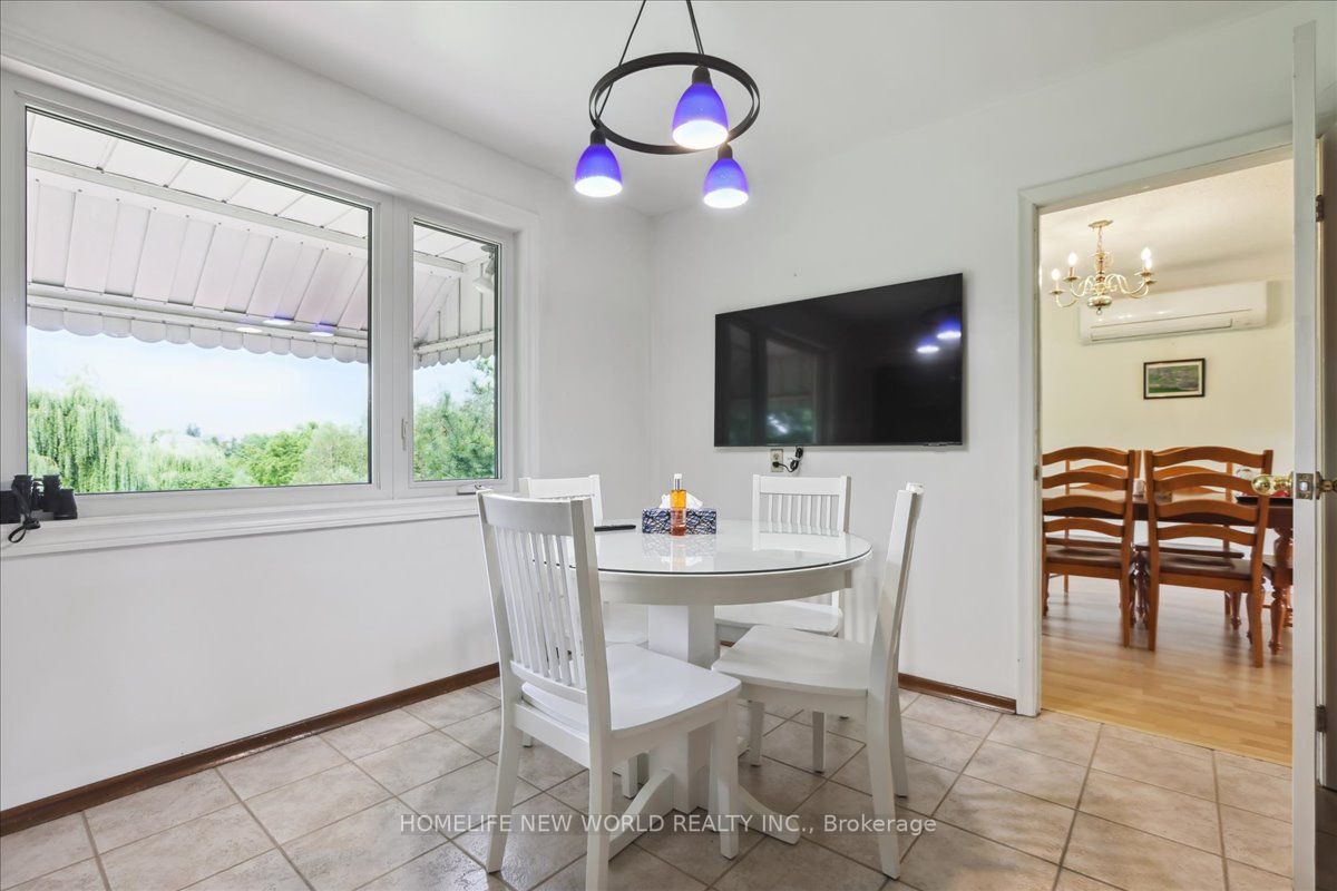2040 Bronte Rd Property Photo 17