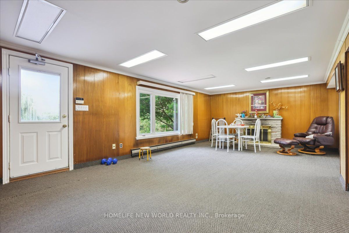 2040 Bronte Rd Property Photo 30