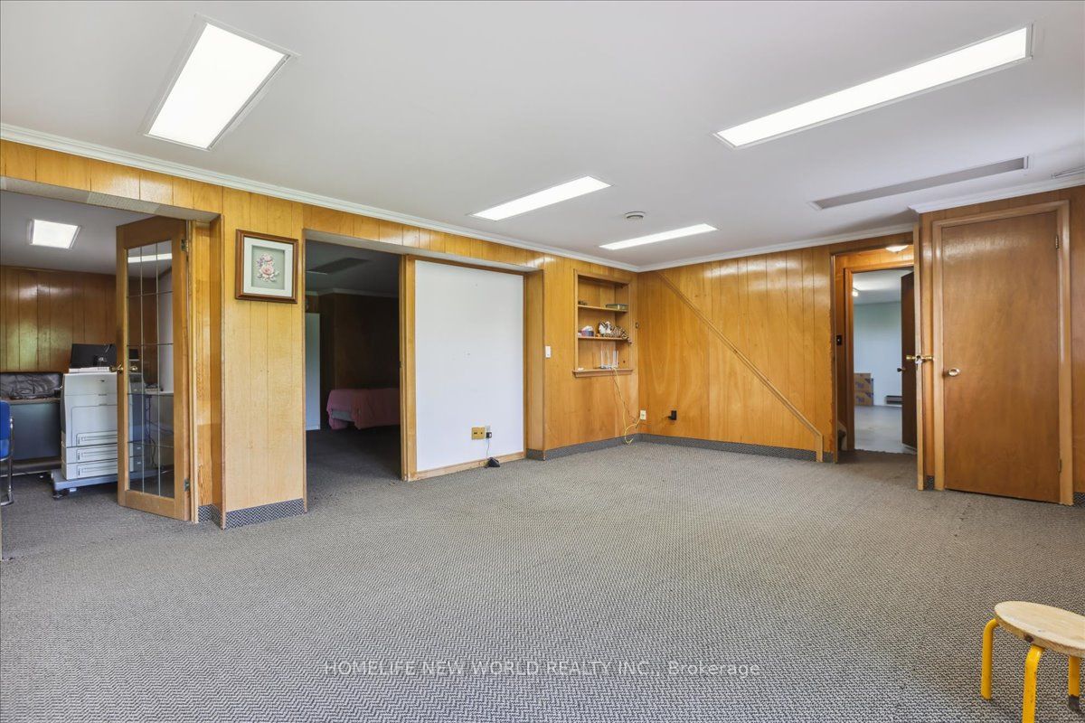 2040 Bronte Rd Property Photo 31