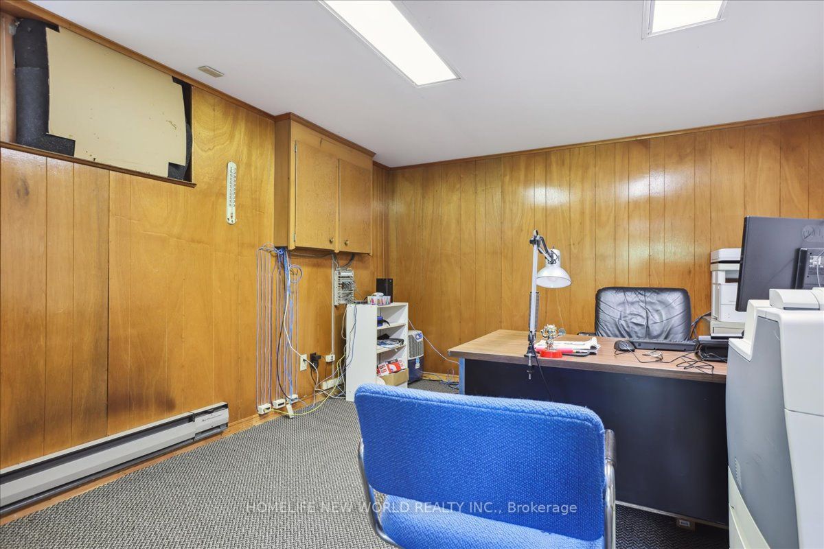 2040 Bronte Rd Property Photo 34