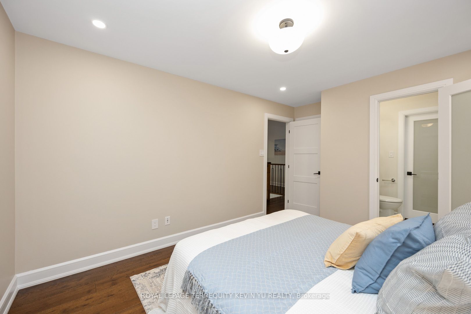 2059 Shawanaga Tr Property Photo 22