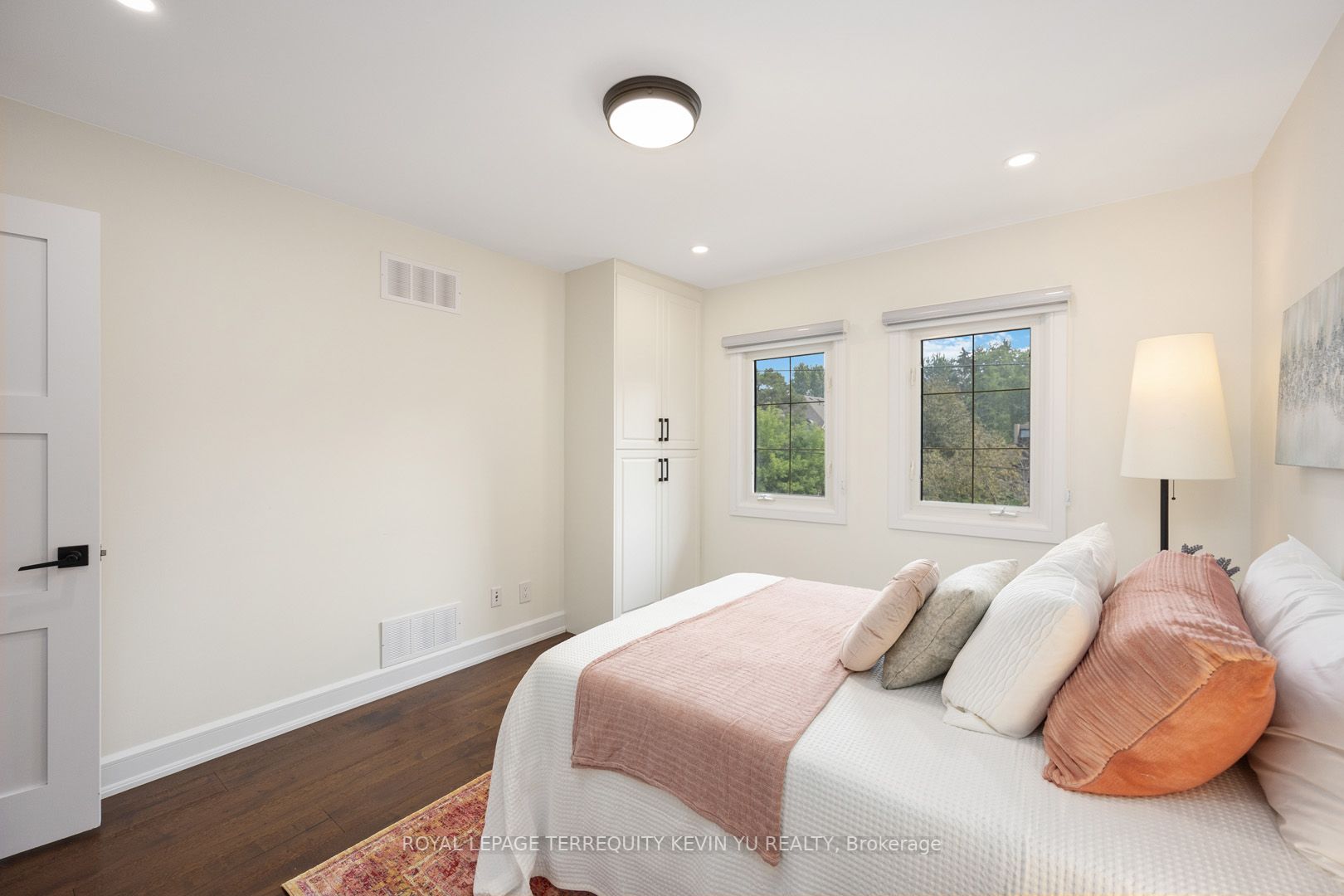 2059 Shawanaga Tr Property Photo 25
