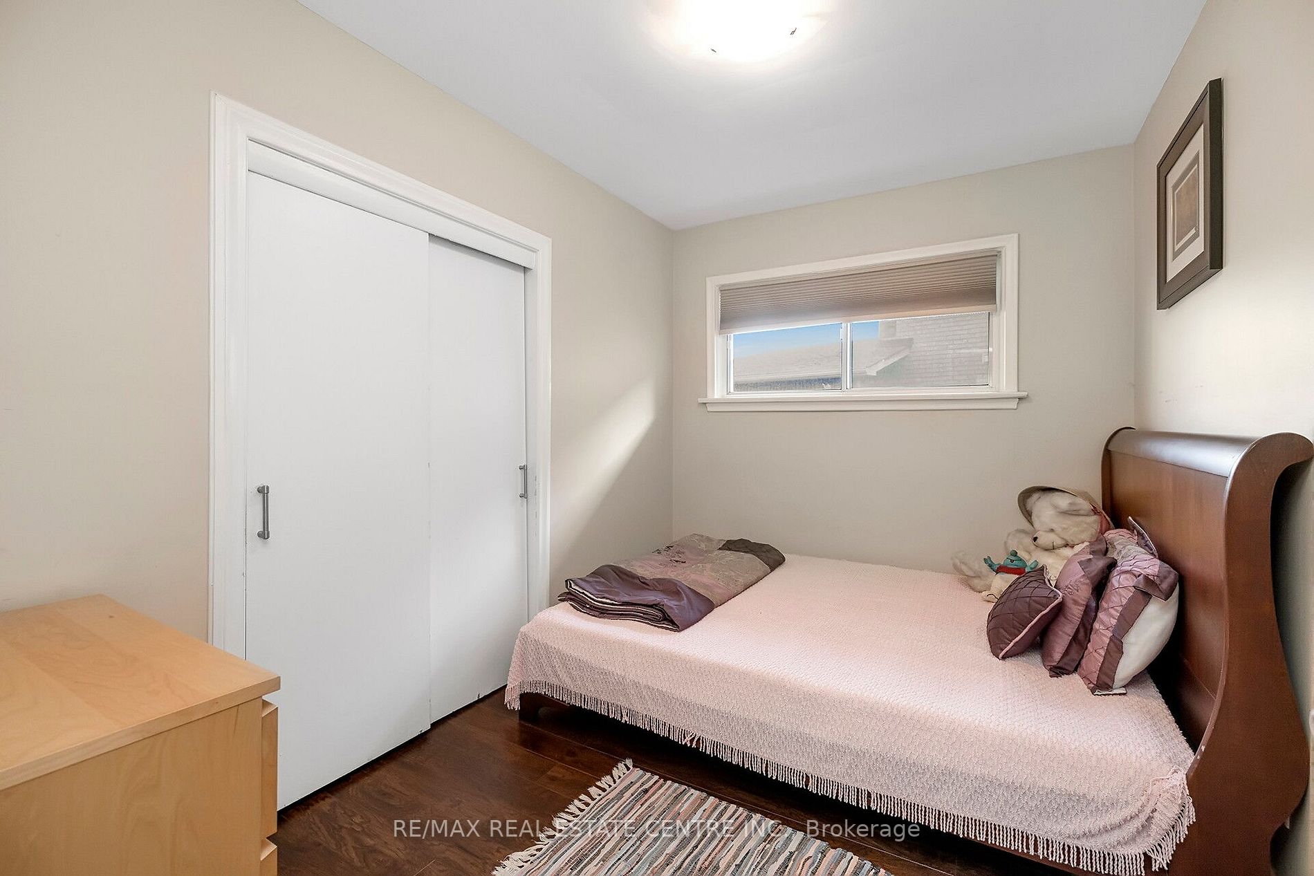 128 Prince Charles Dr Property Photo 18