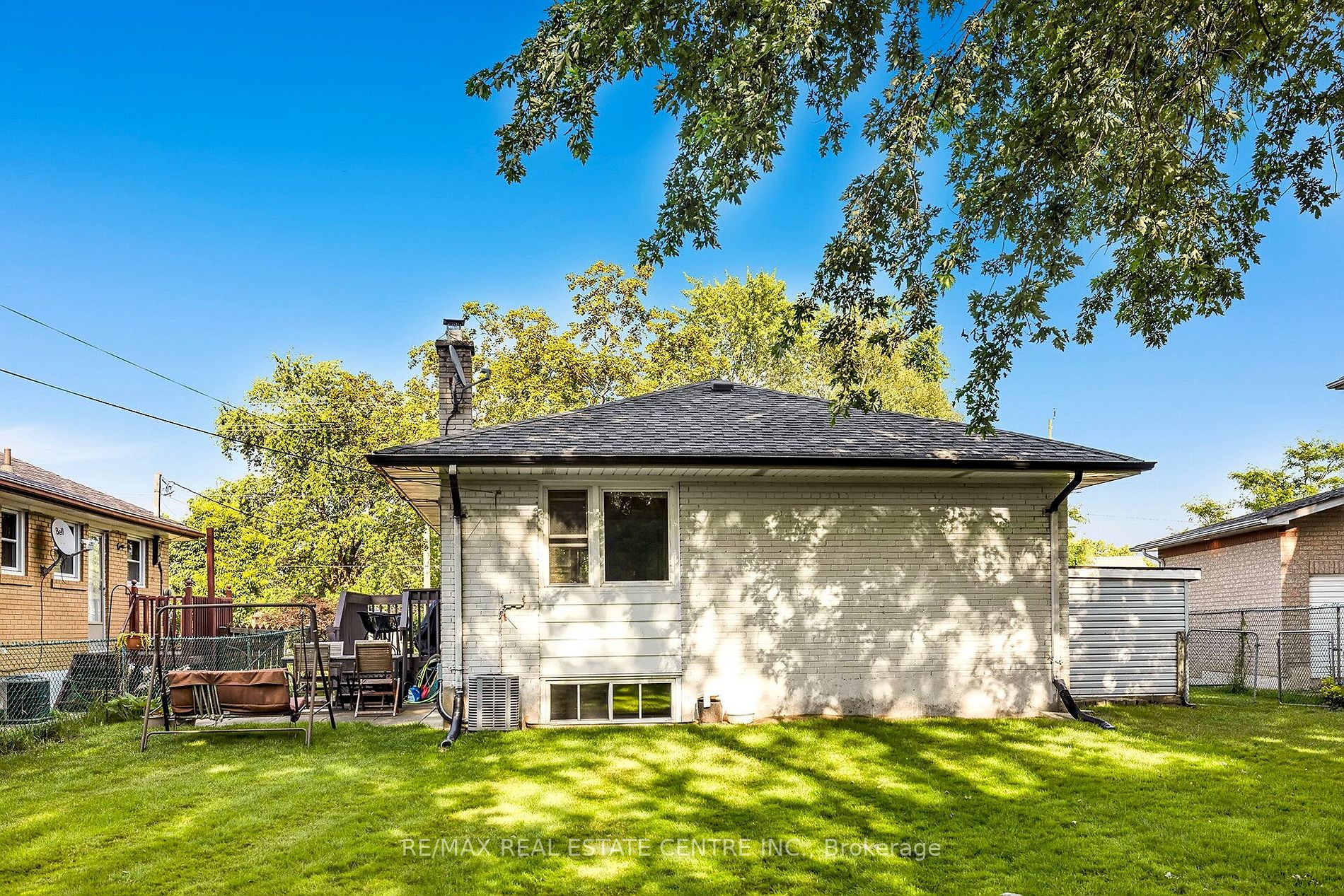 128 Prince Charles Dr Property Photo 39