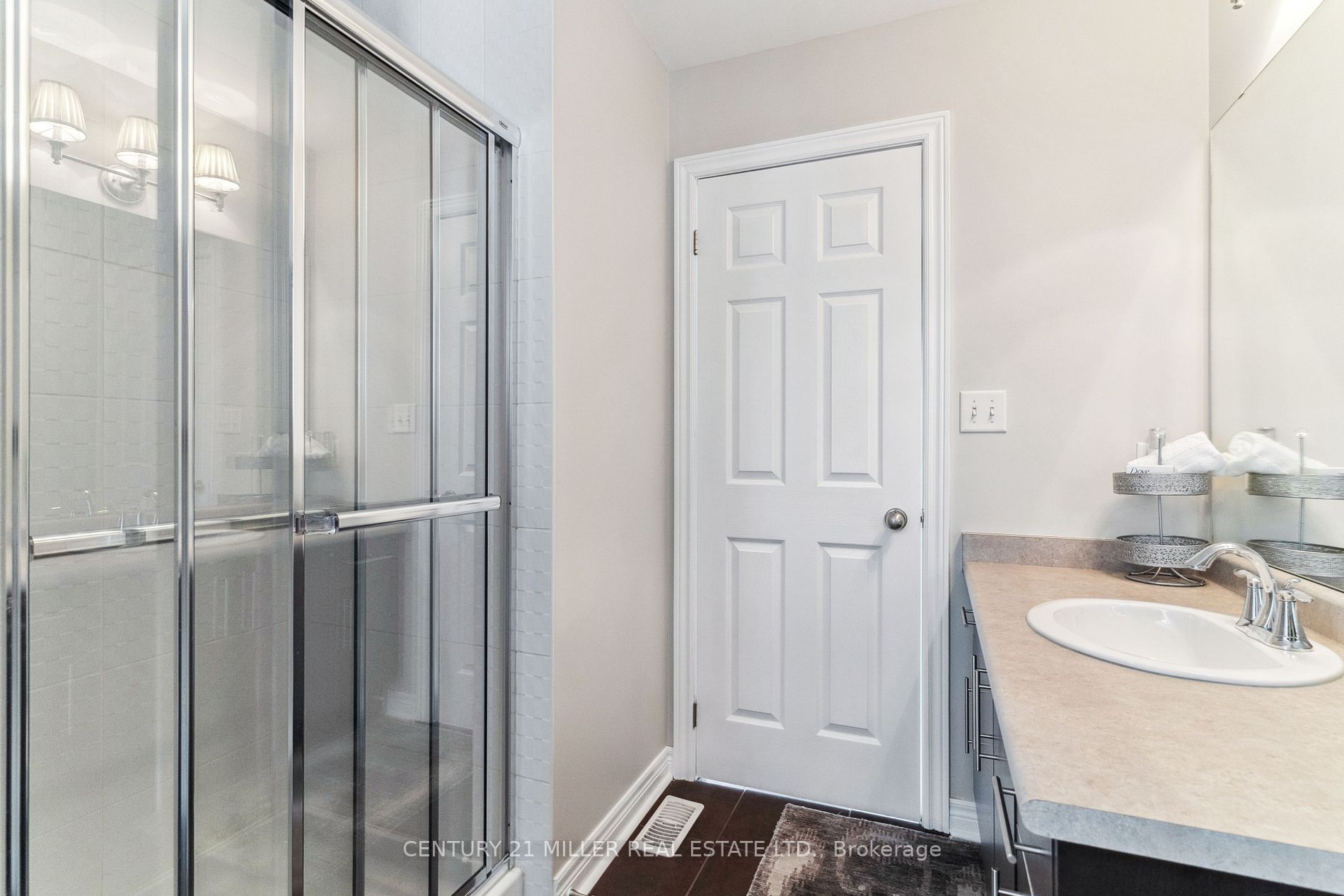 3259 Skipton Ln Property Photo 26