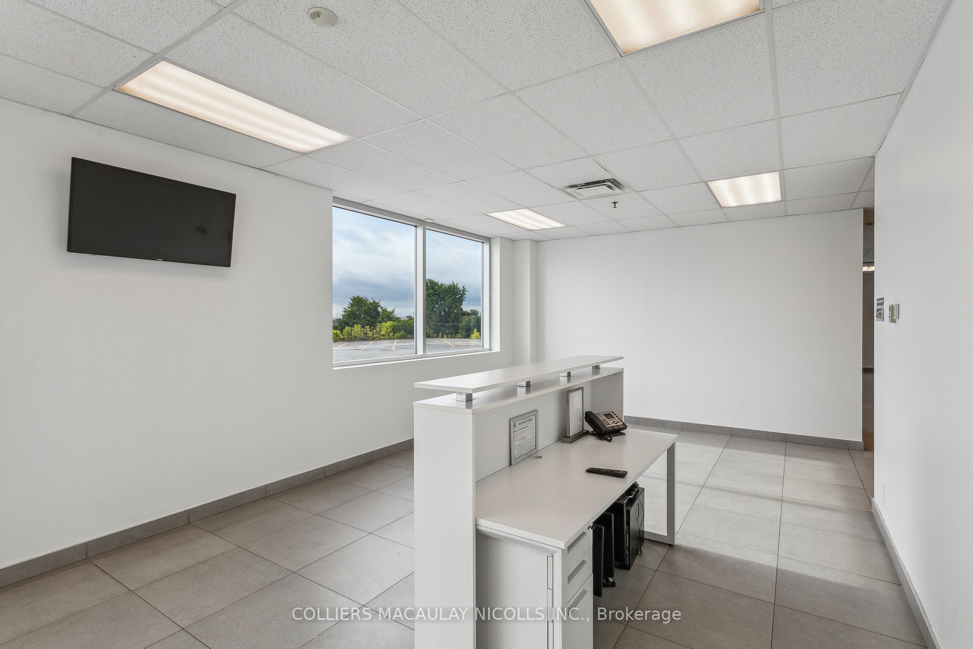 100 Ironside Drive 2 Property Photo 4