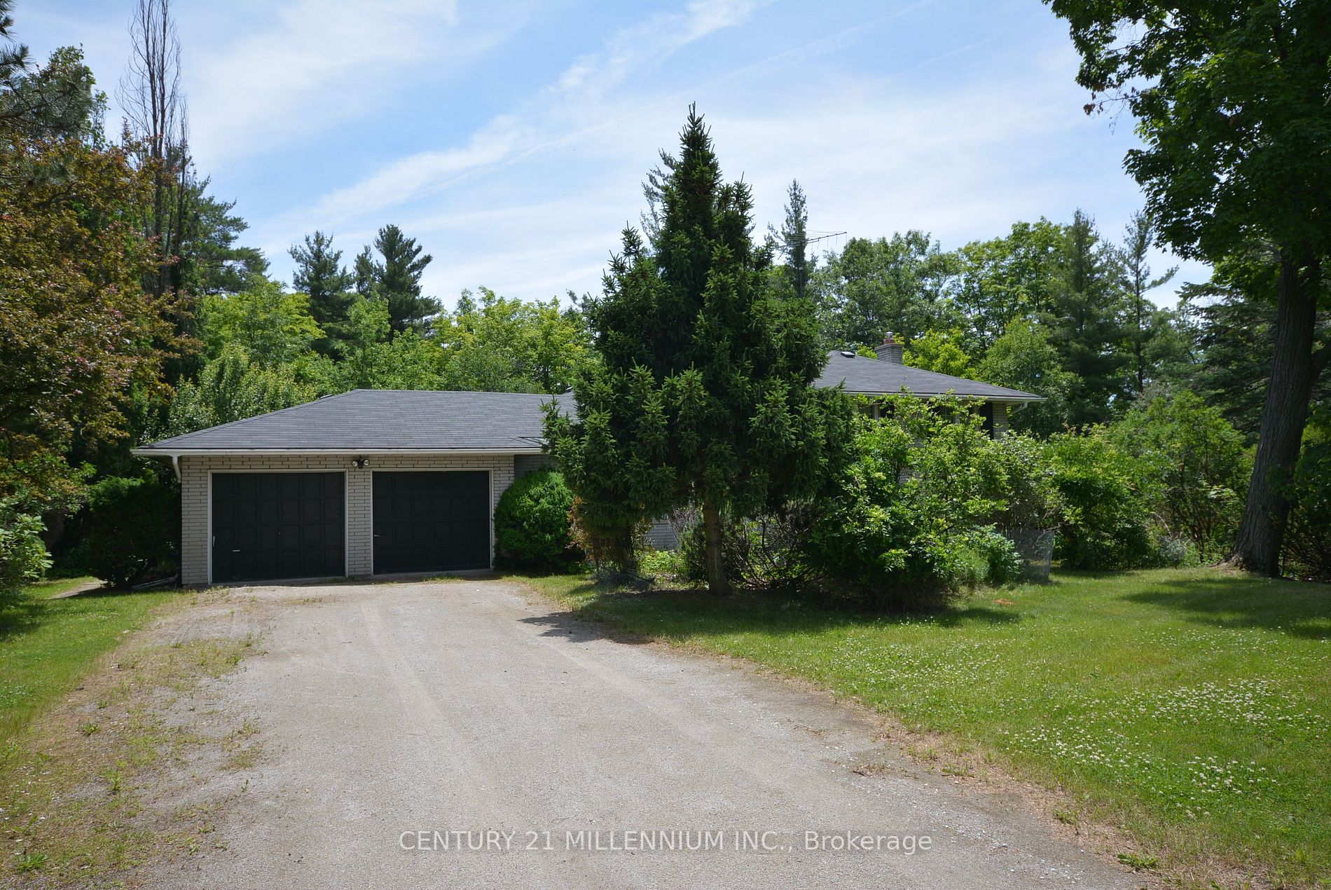 1036 Burnhamthorpe Rd W Property Photo 3