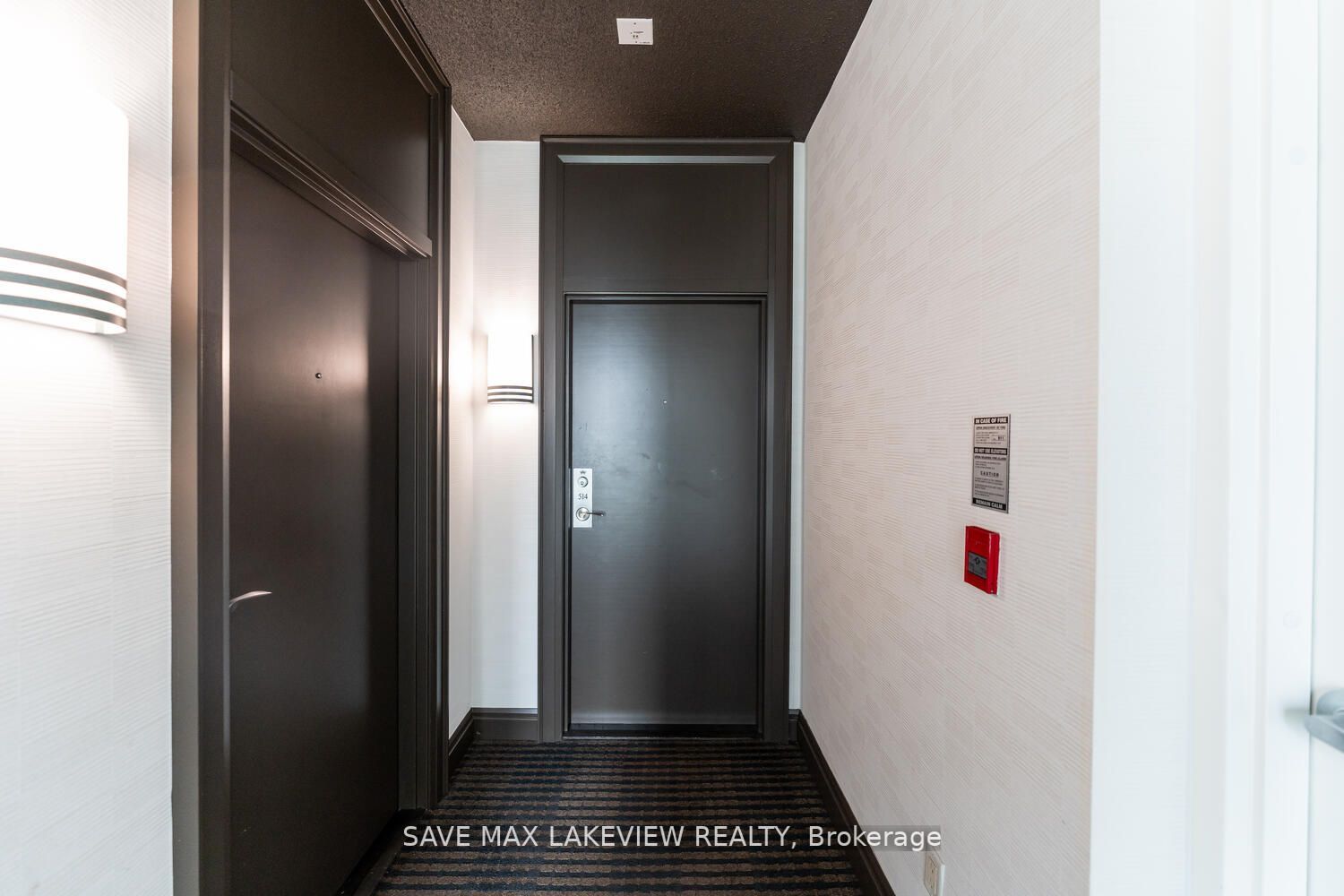 5 Marine Parade Dr Property Photo 5