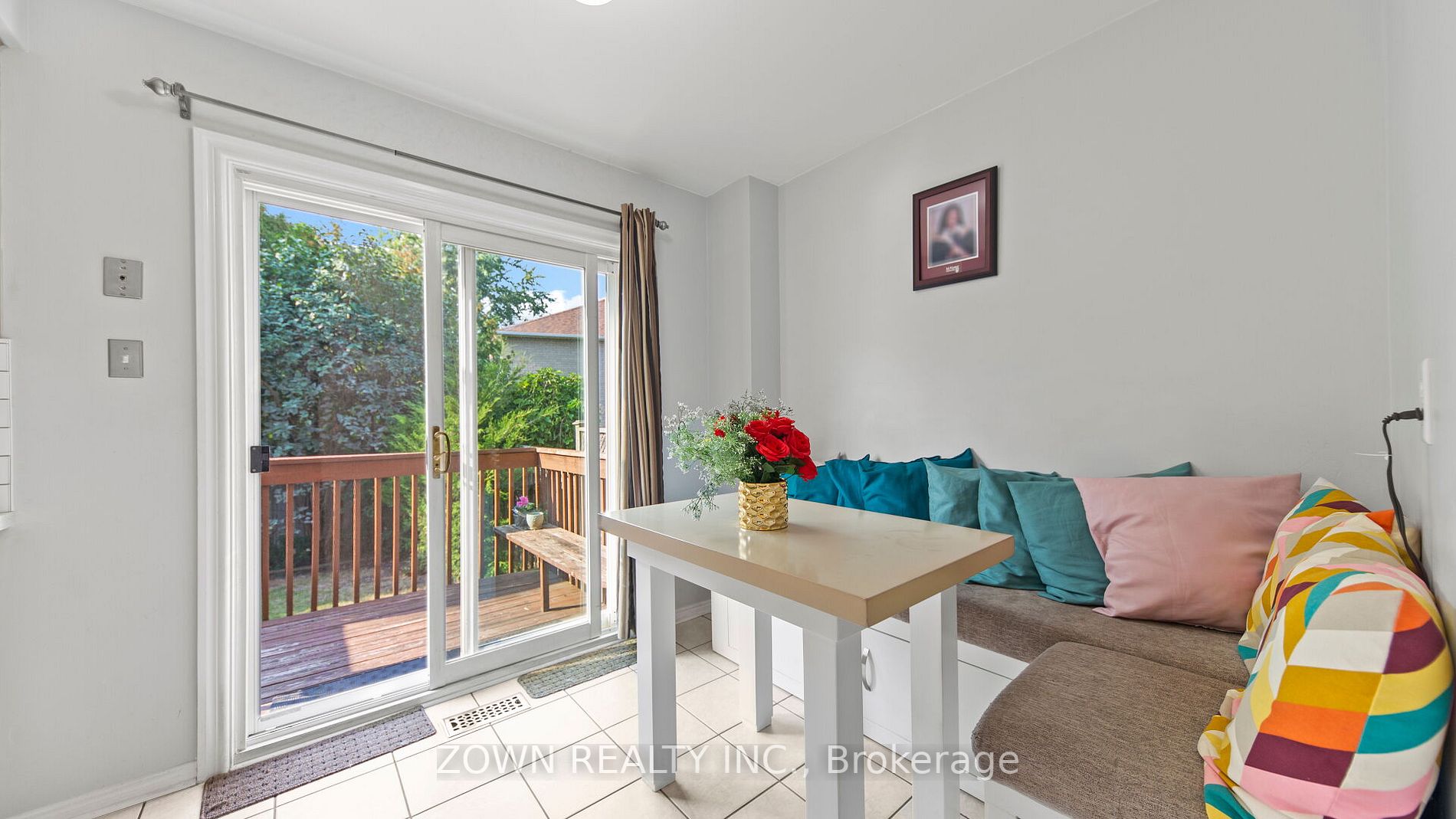 5375 Richborough Dr Property Photo 11