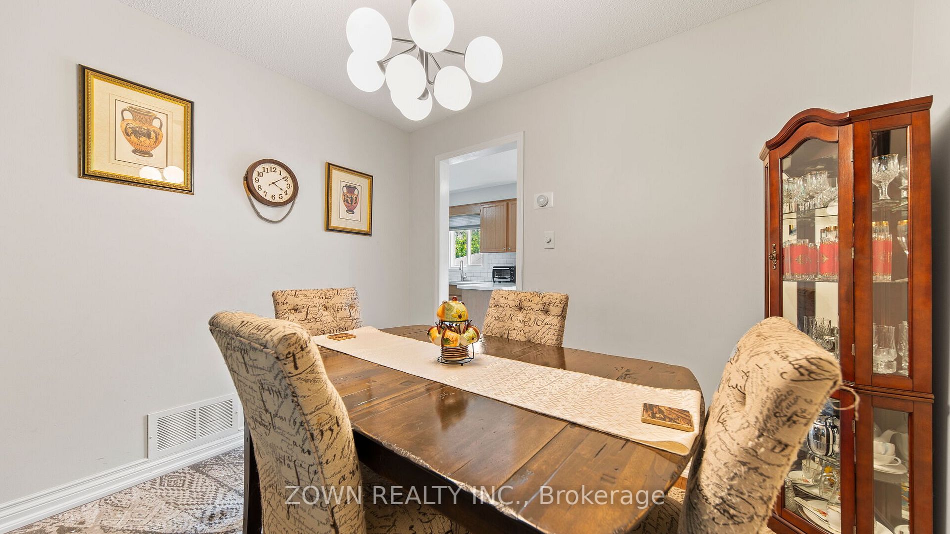 5375 Richborough Dr Property Photo 17