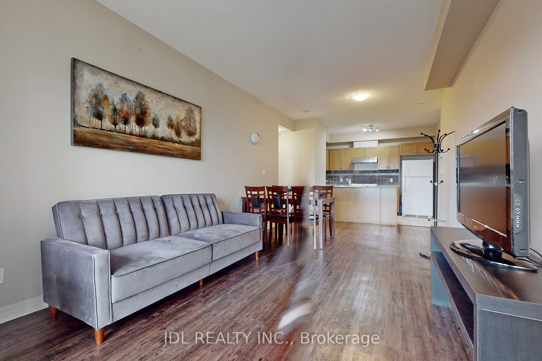 1359 Rathburn Rd E 13 Property Photo 6