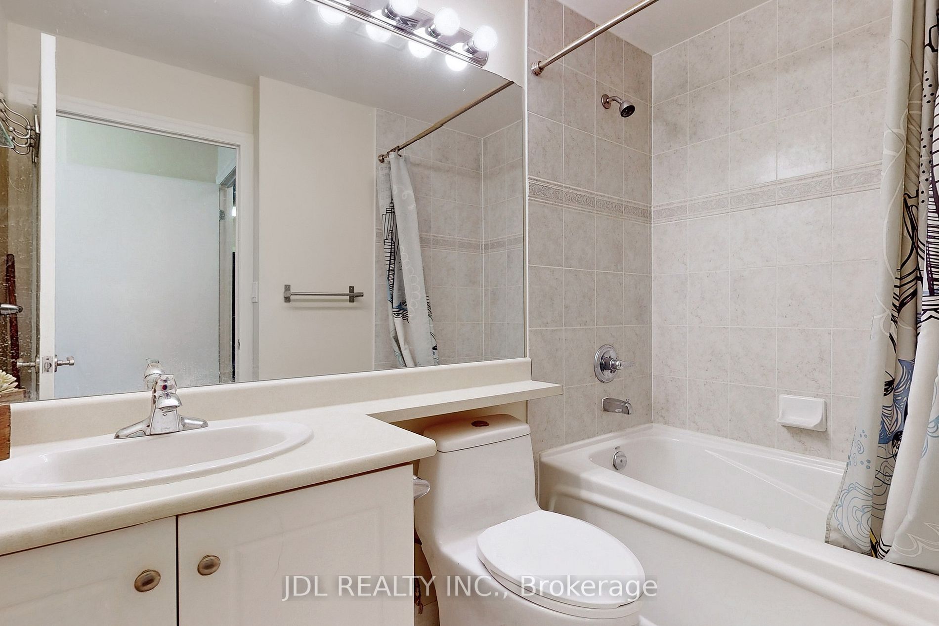 1359 Rathburn Rd E 13 Property Photo 16