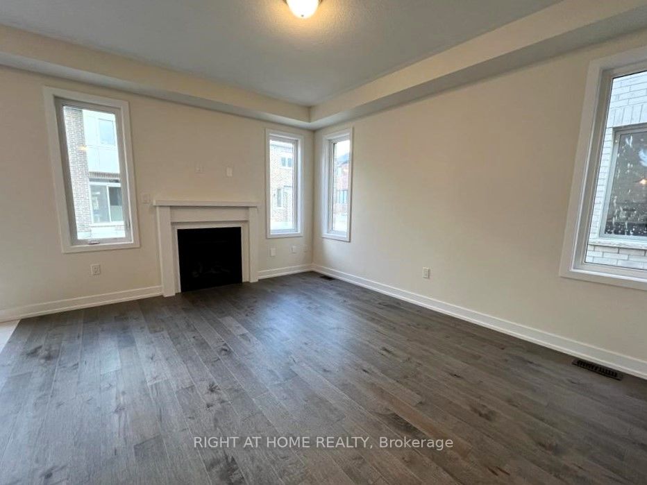 608 Bearberry Pl Property Photo 5