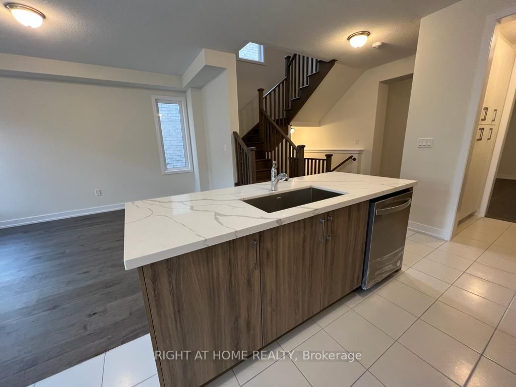 608 Bearberry Pl Property Photo 13