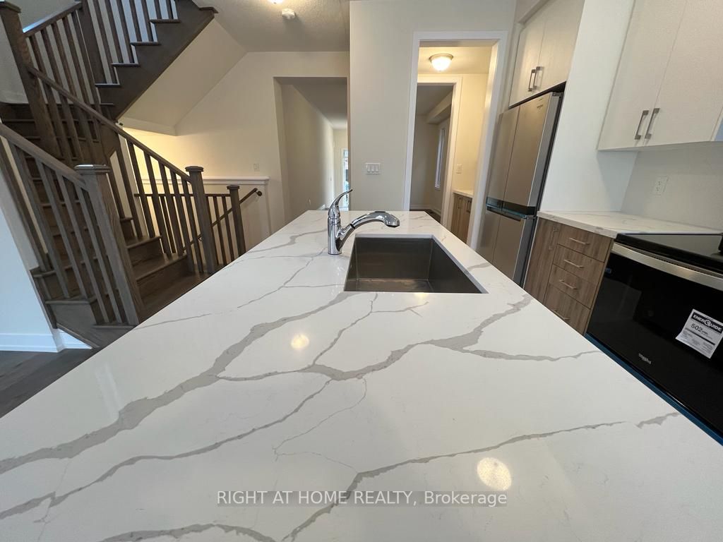 608 Bearberry Pl Property Photo 14