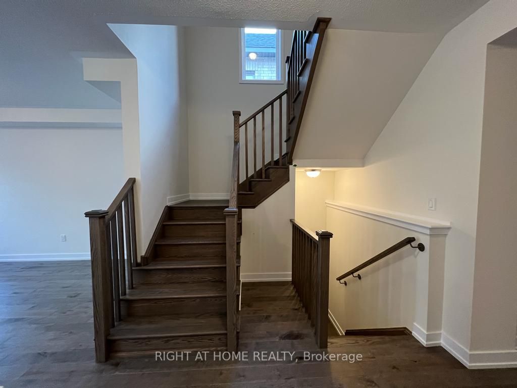 608 Bearberry Pl Property Photo 17