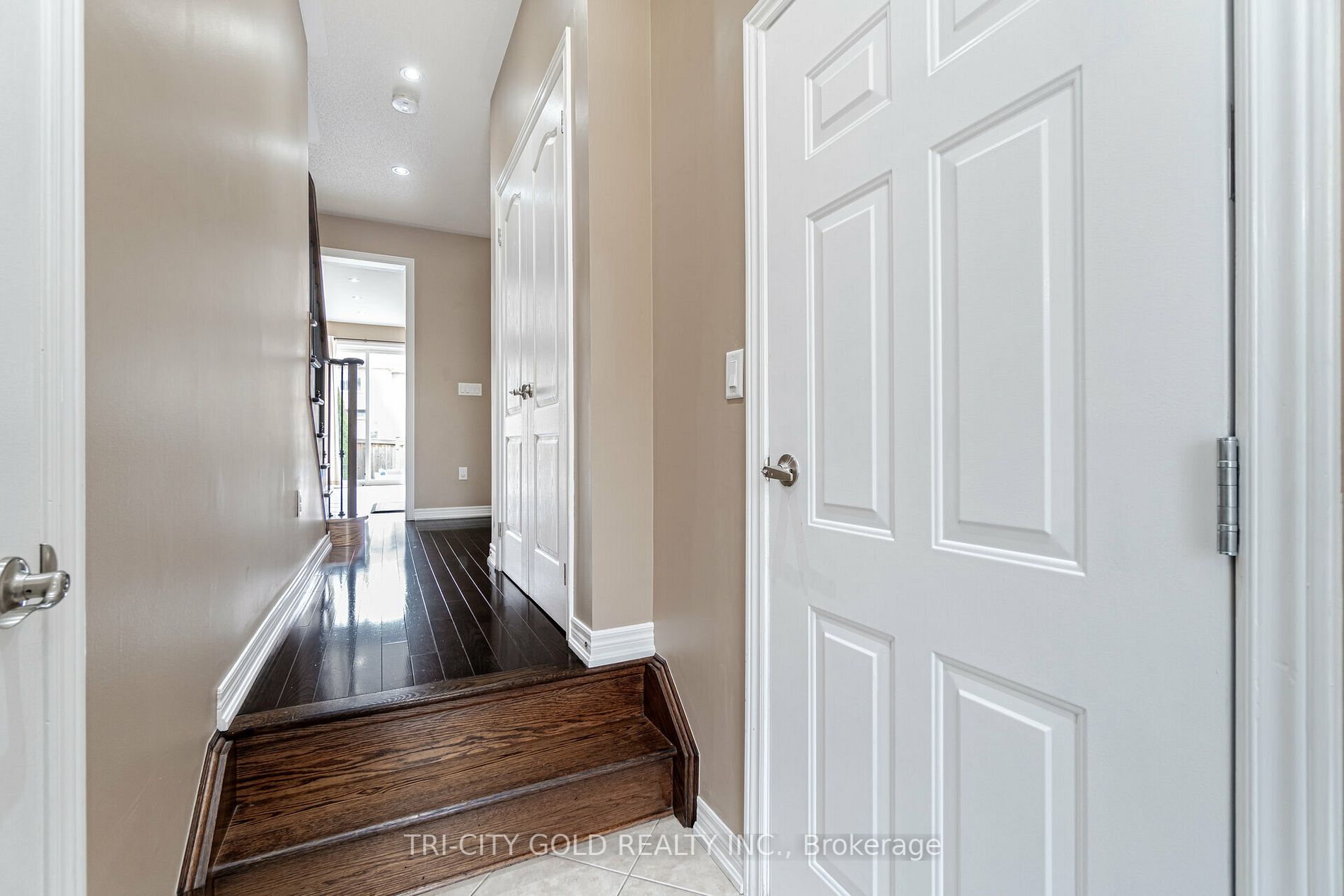7 Stowmarket St Property Photo 6