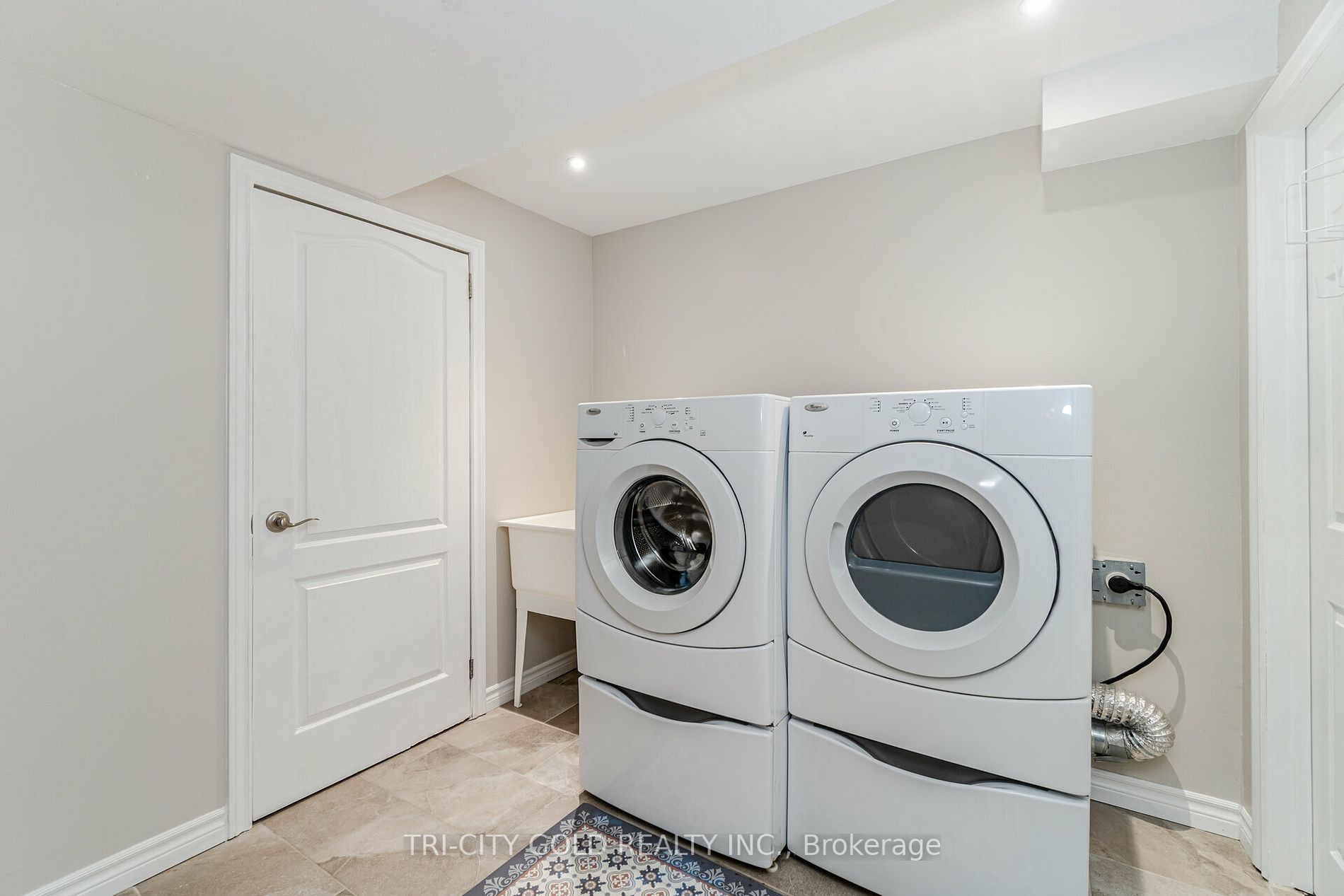 7 Stowmarket St Property Photo 36