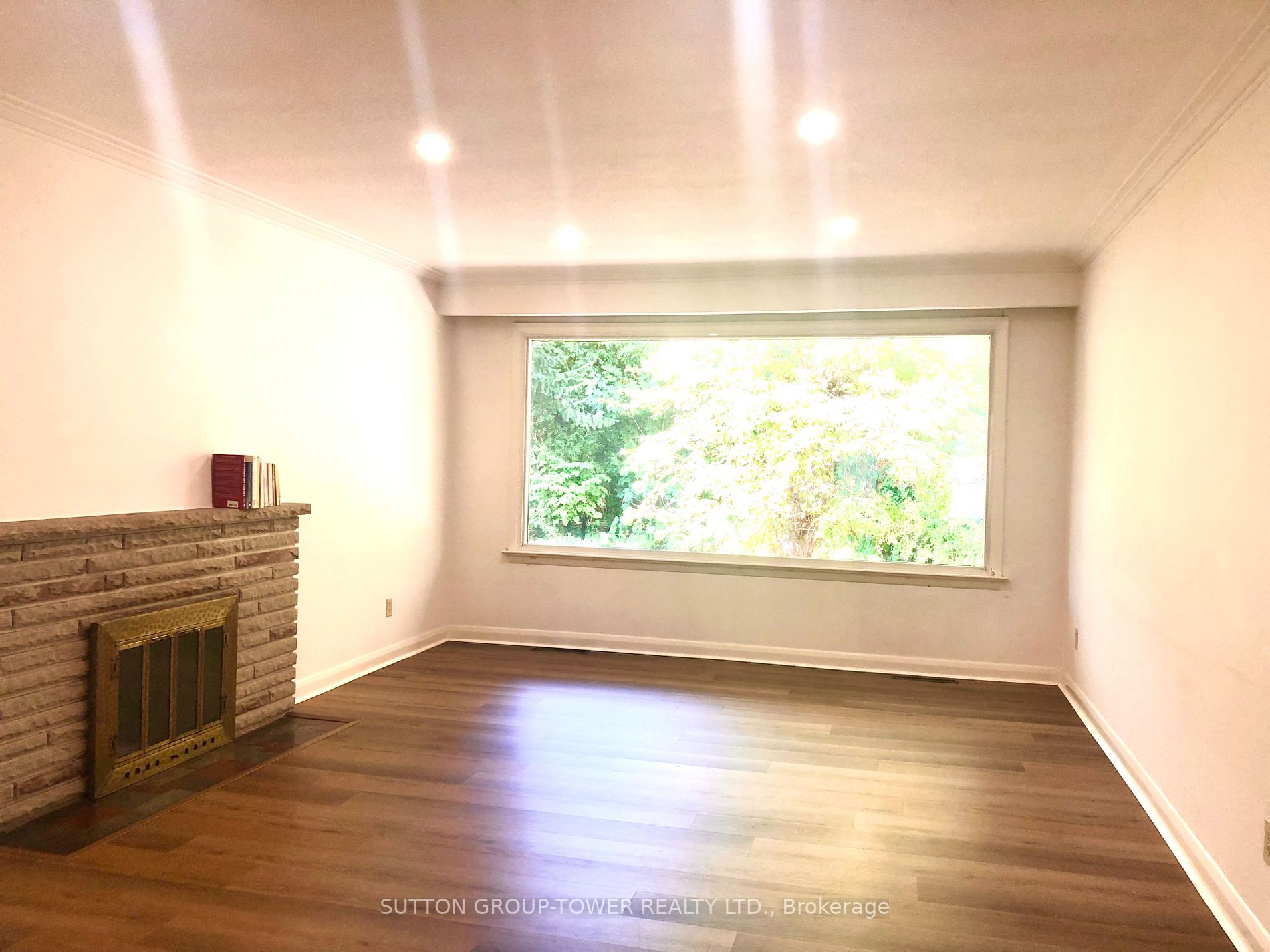 8 Farningham Cres Property Photo 2