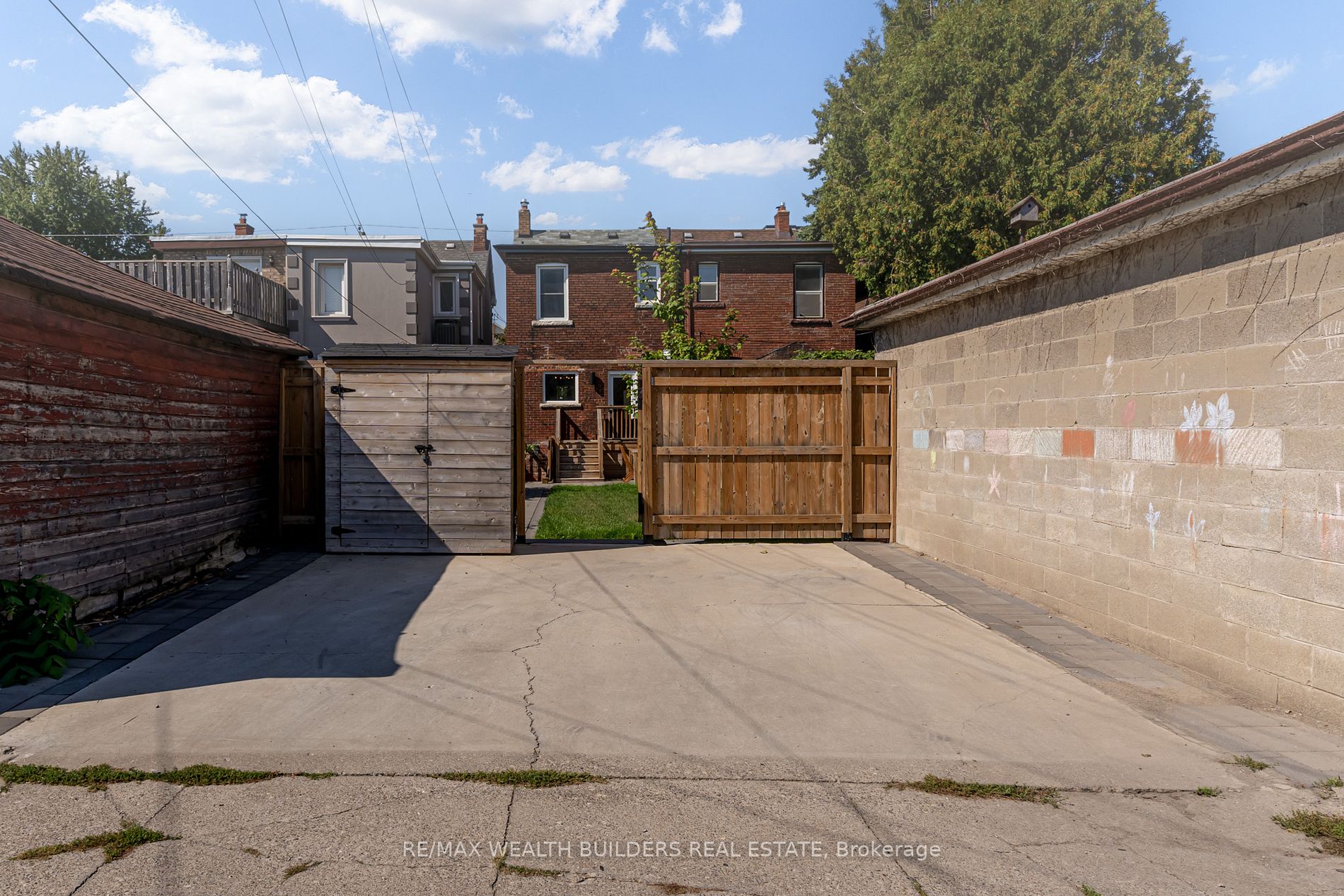 61 Laughton Ave Property Photo 38