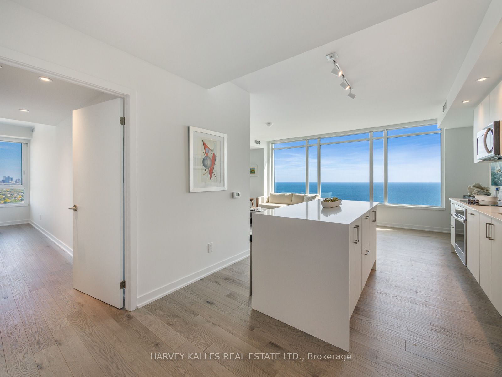1926 Lake Shore Blvd W Property Photo 14