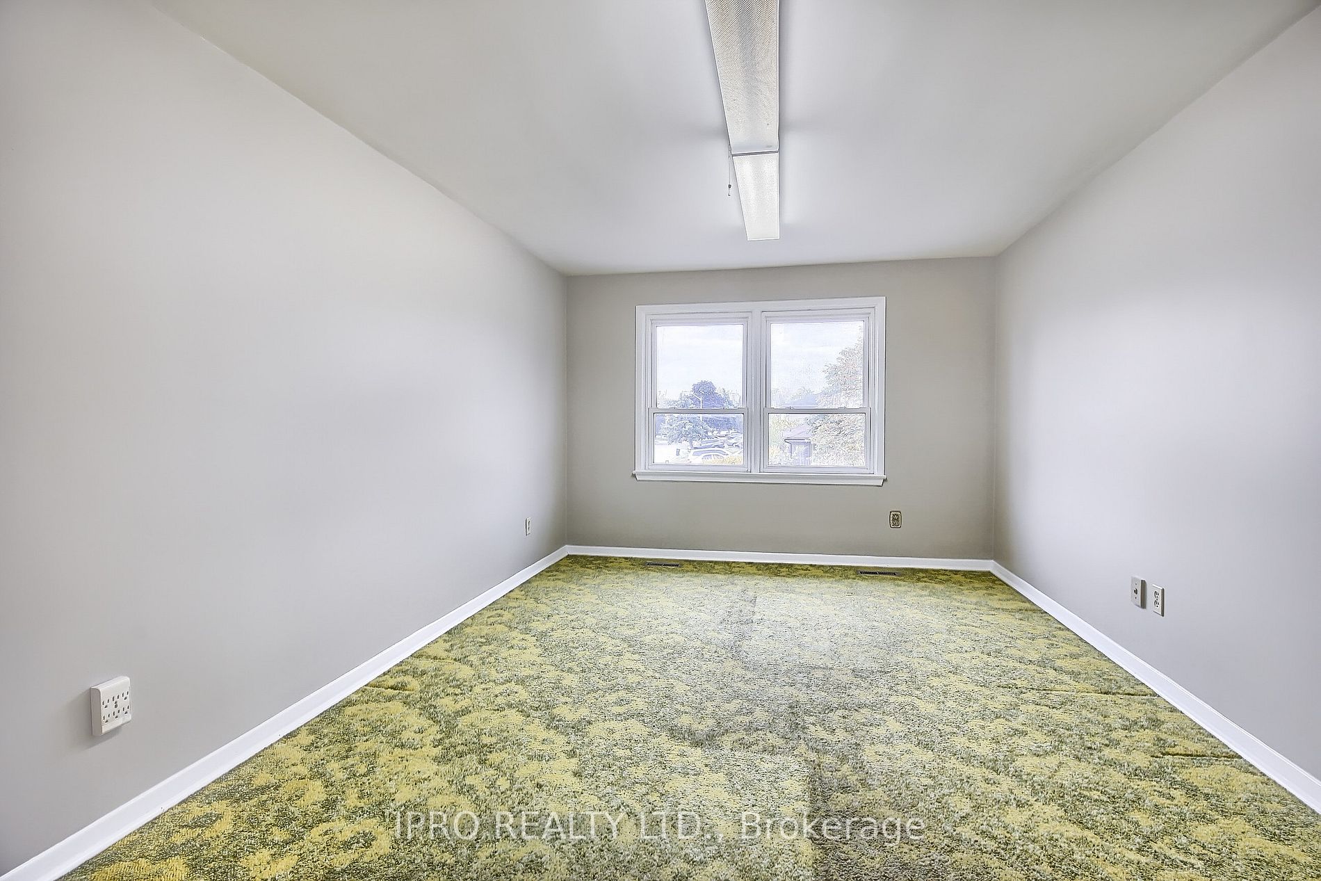 39 Caldwell Cres Property Photo 24