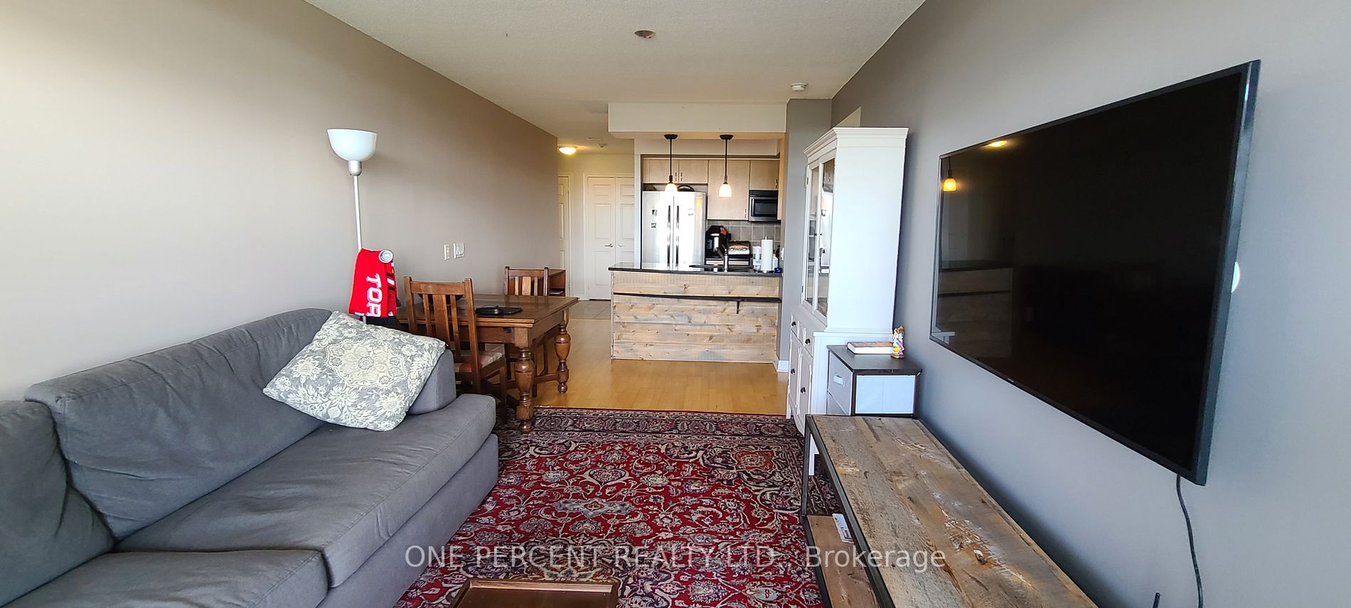 2325 Central Park Dr Property Photo 7