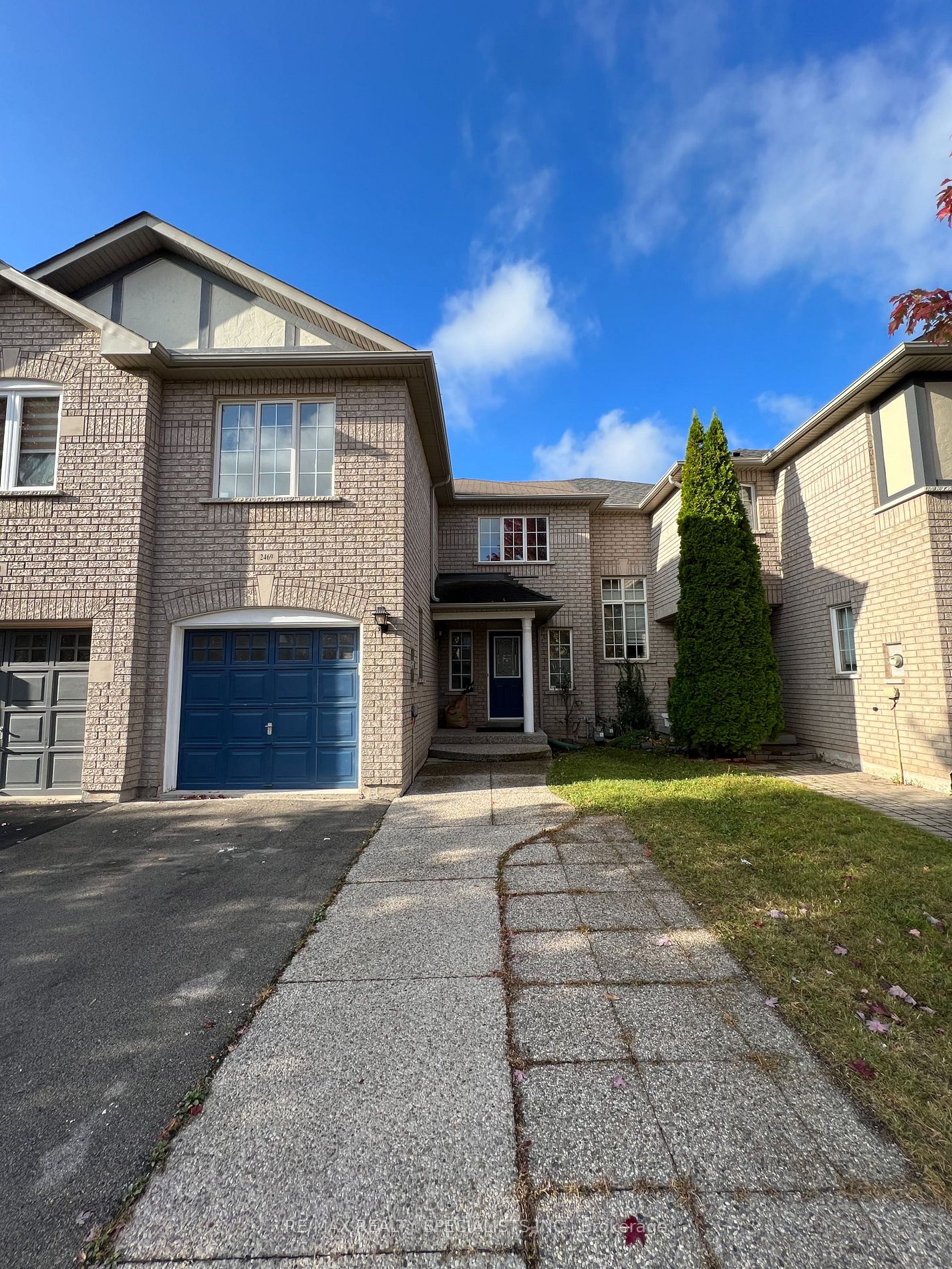 2469 Newcastle Cres Property Photo 1