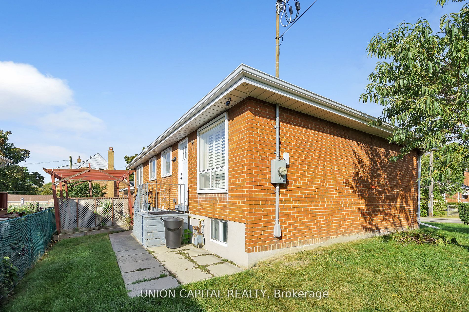 66 Ridge Point Cres Property Photo 24